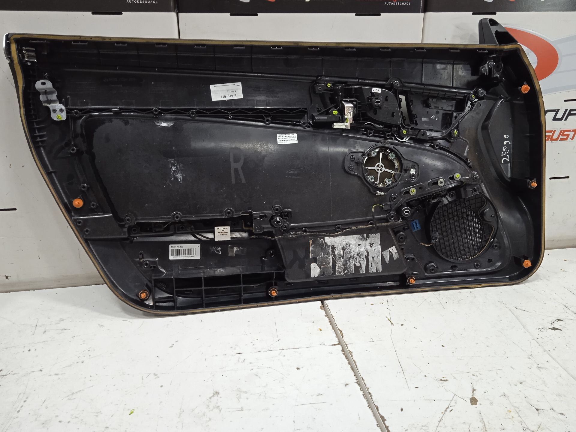 GUARNECIDO PUERTA DELANTERA DERECHA MERCEDES-BENZ CLASE SLK (W172) ROADSTER SLK 250 CDI BlueEFFICIENCY (172.403)
