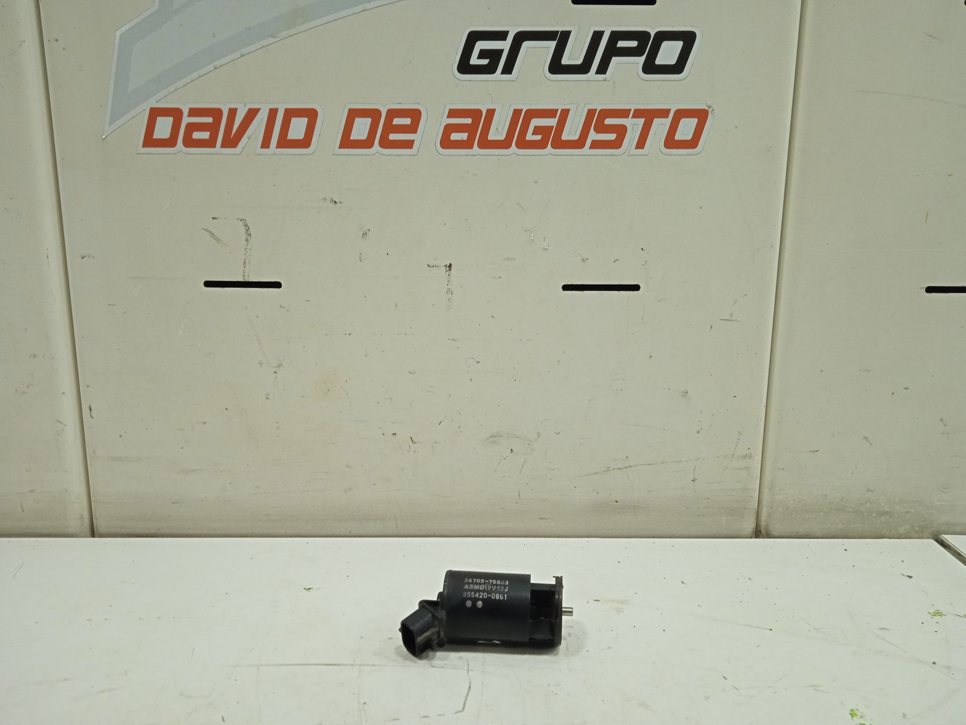 BOMBA LAVA FAROS LEXUS RX 400h   |   04.05 - 12.09