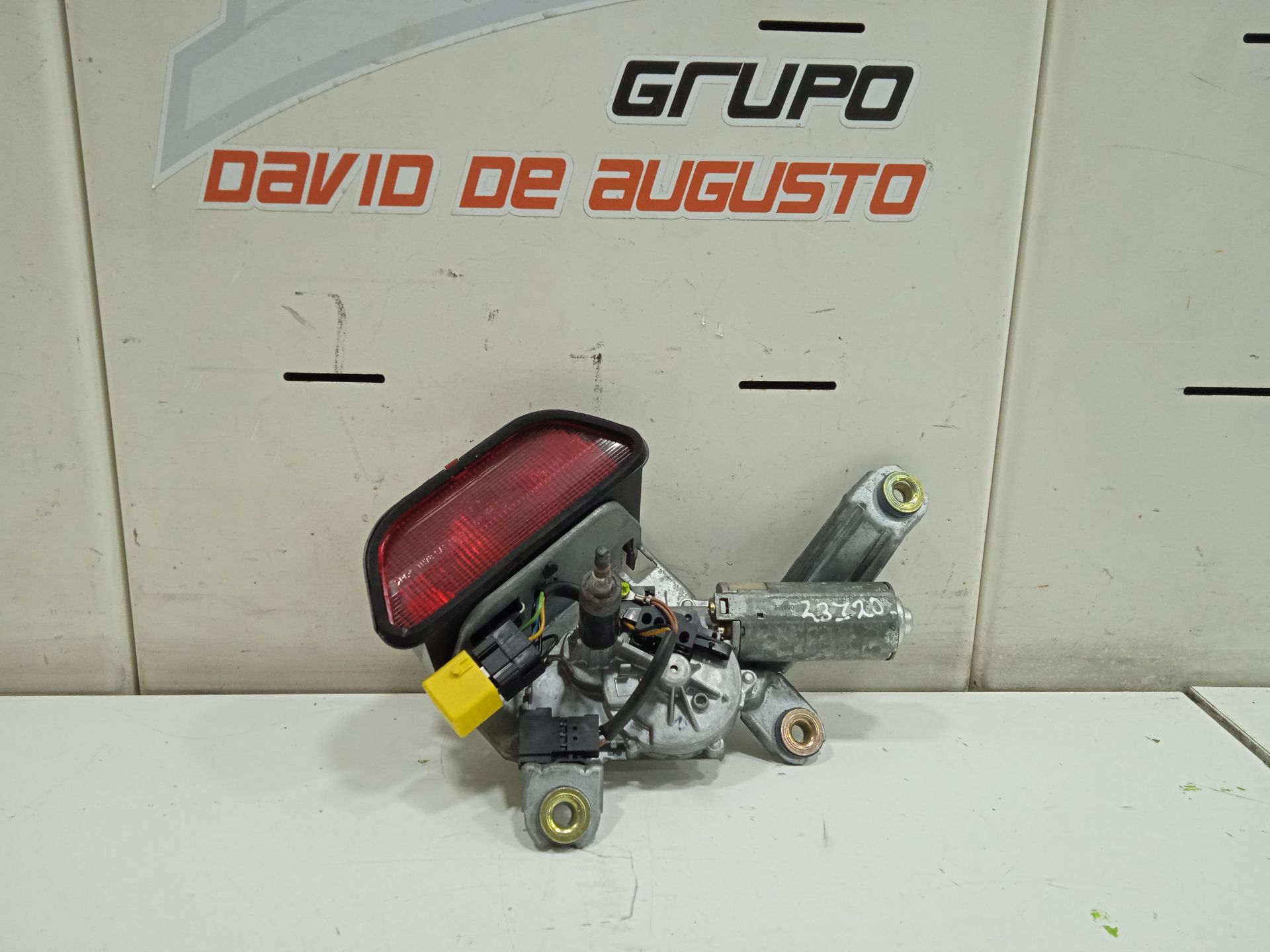 MOTOR LIMPIA TRASERO foto 4