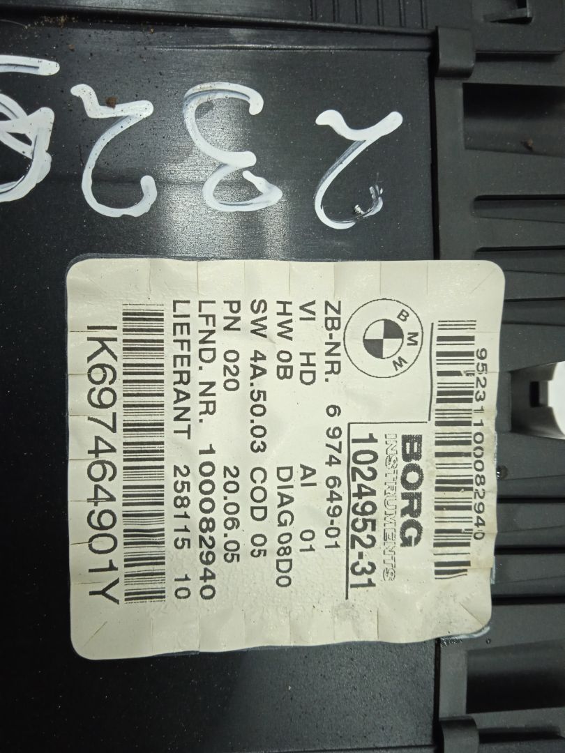 CUADRO INSTRUMENTOS BMW SERIE 1 BERLINA (E81/E87) 120d