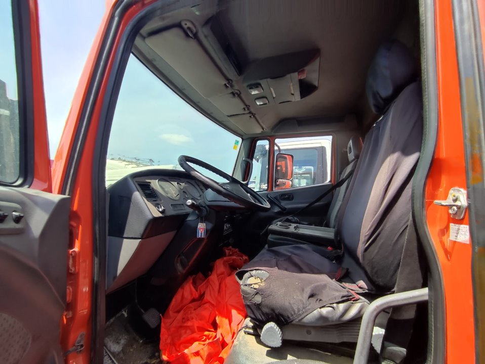 CABINA COMPLETA NISSAN ATLEON ZD30
