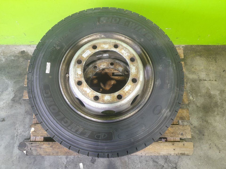 PAREJA NEUMATICO IVECO EUROCARGO *