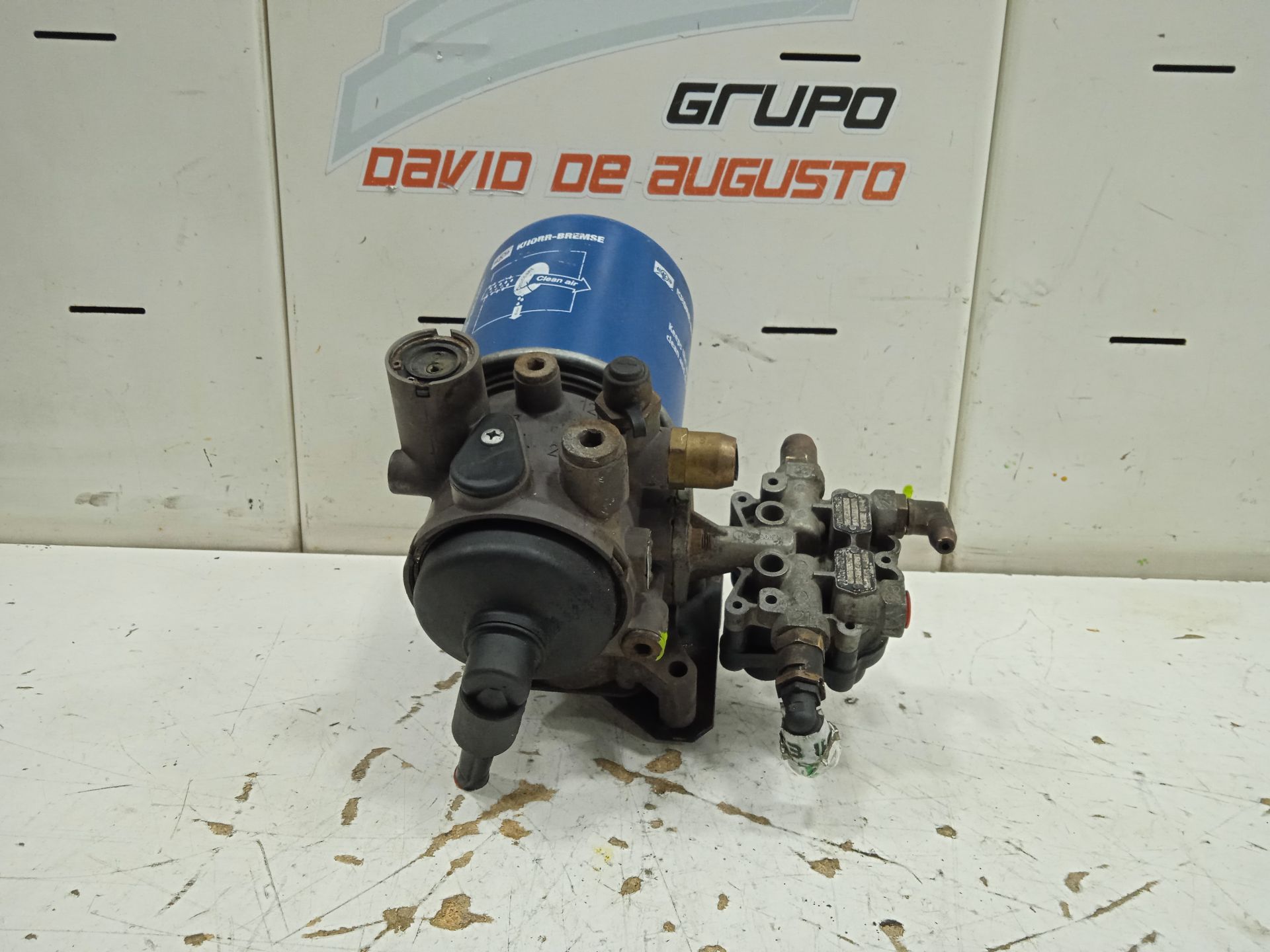 VALVULA SECADOR AIRE IVECO EUROCARGO *