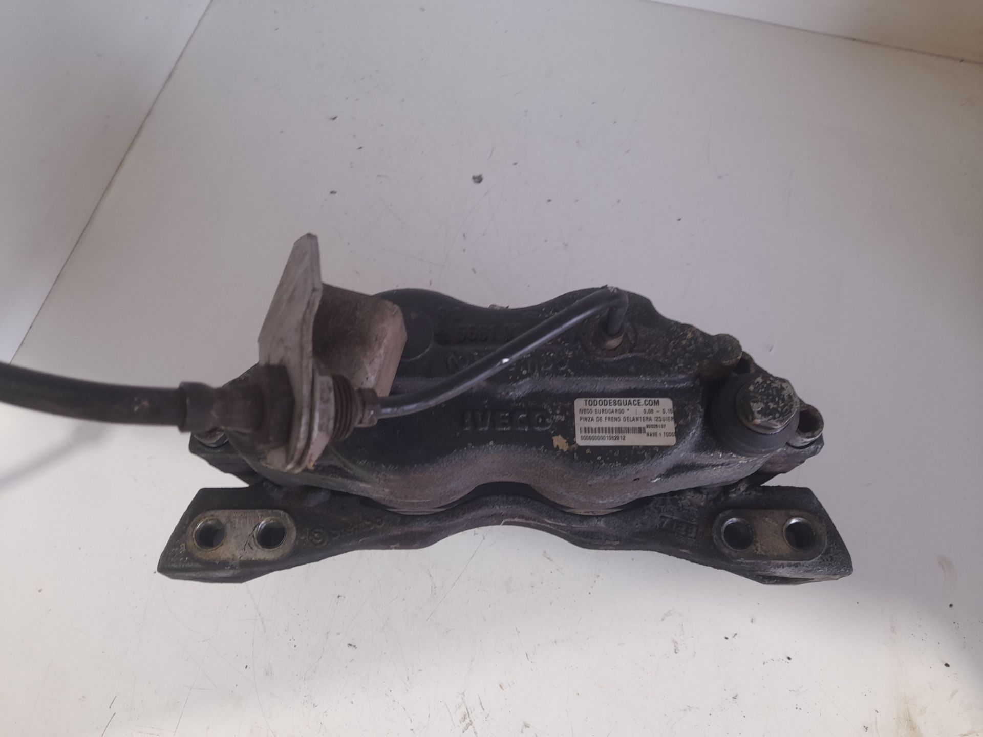 PINZA DE FRENO DELANTERA IZQUIERDA IVECO EUROCARGO *
