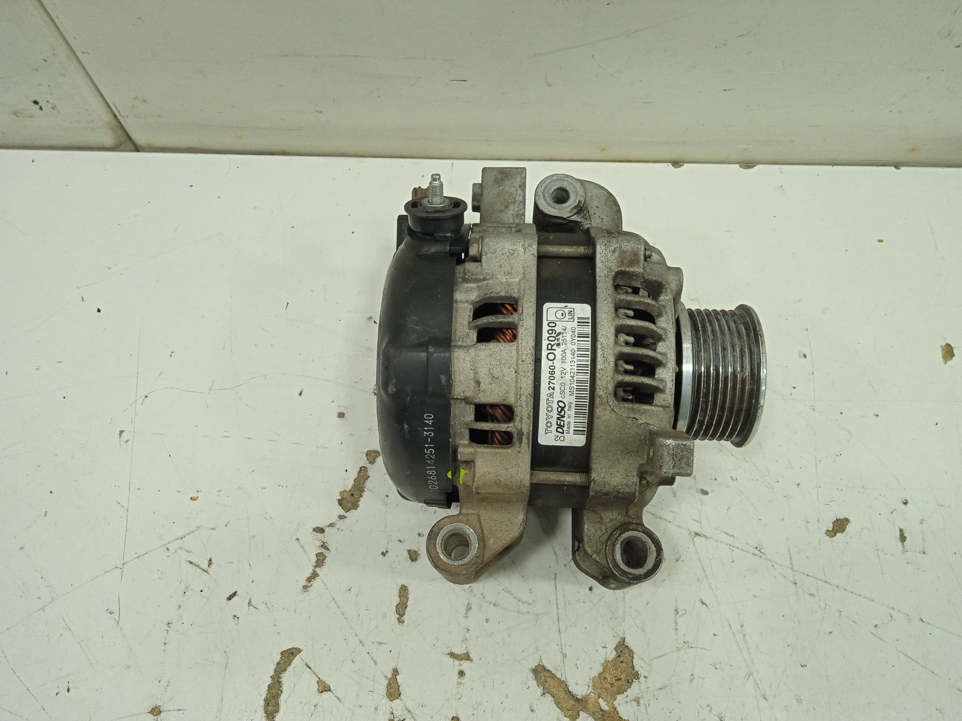 ALTERNADOR TOYOTA AURIS Active