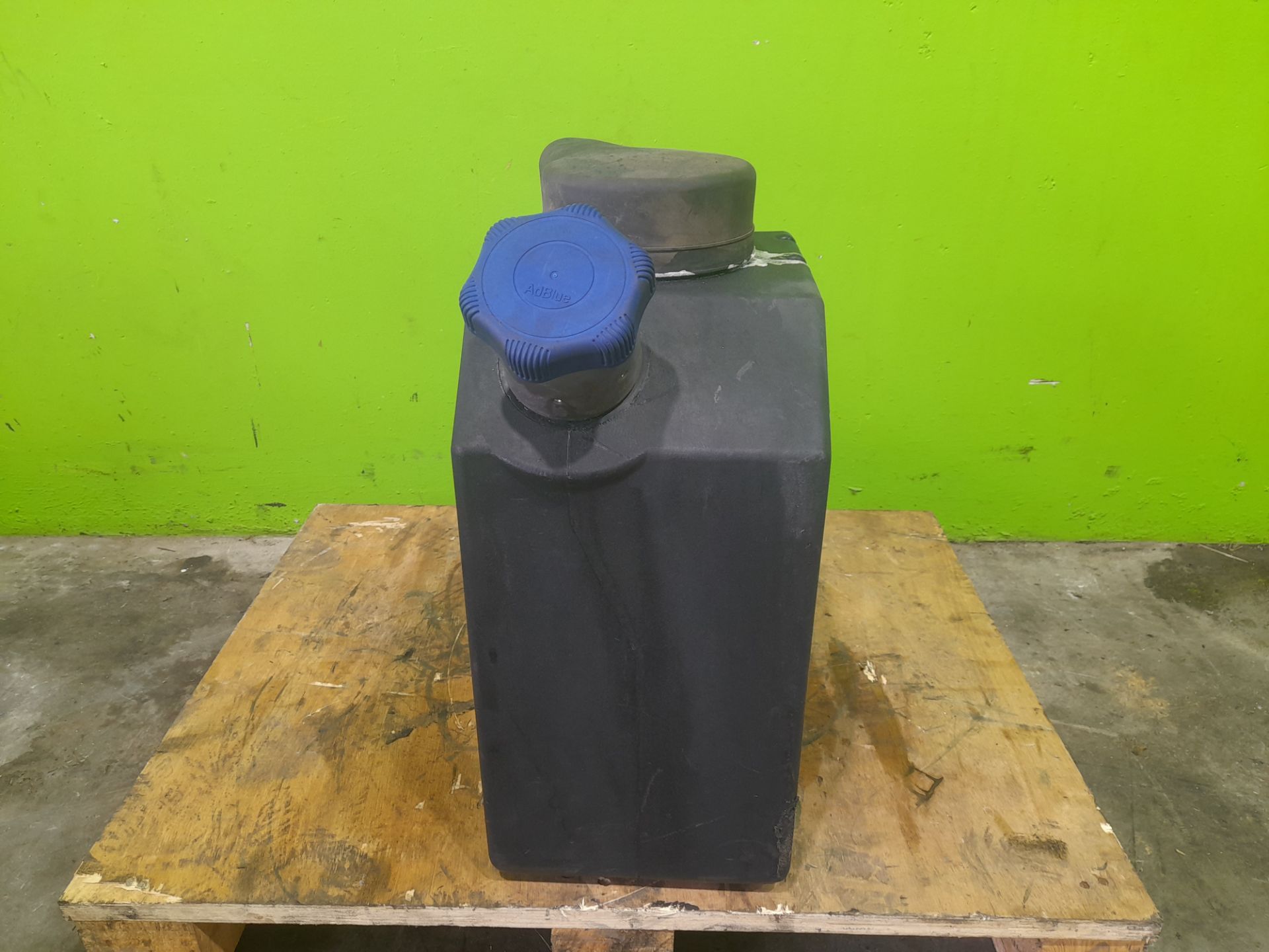 DEPOSITO ADBLUE IVECO EUROCARGO *