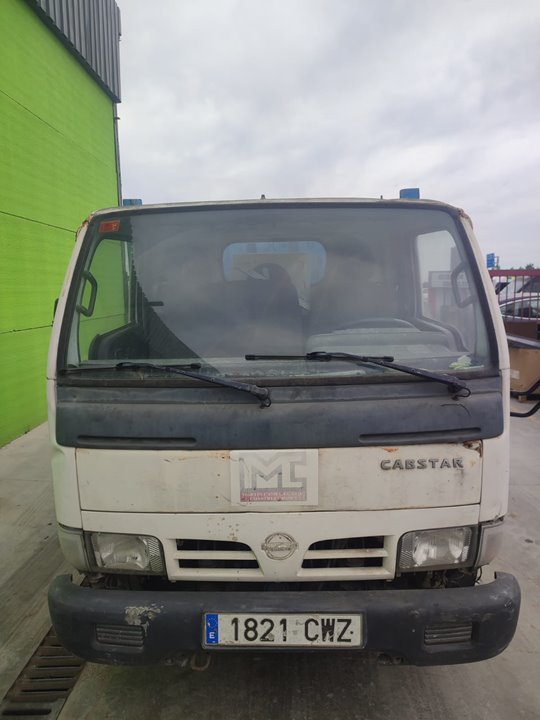 FARO IZQUIERDO NISSAN CABSTAR TL110.35