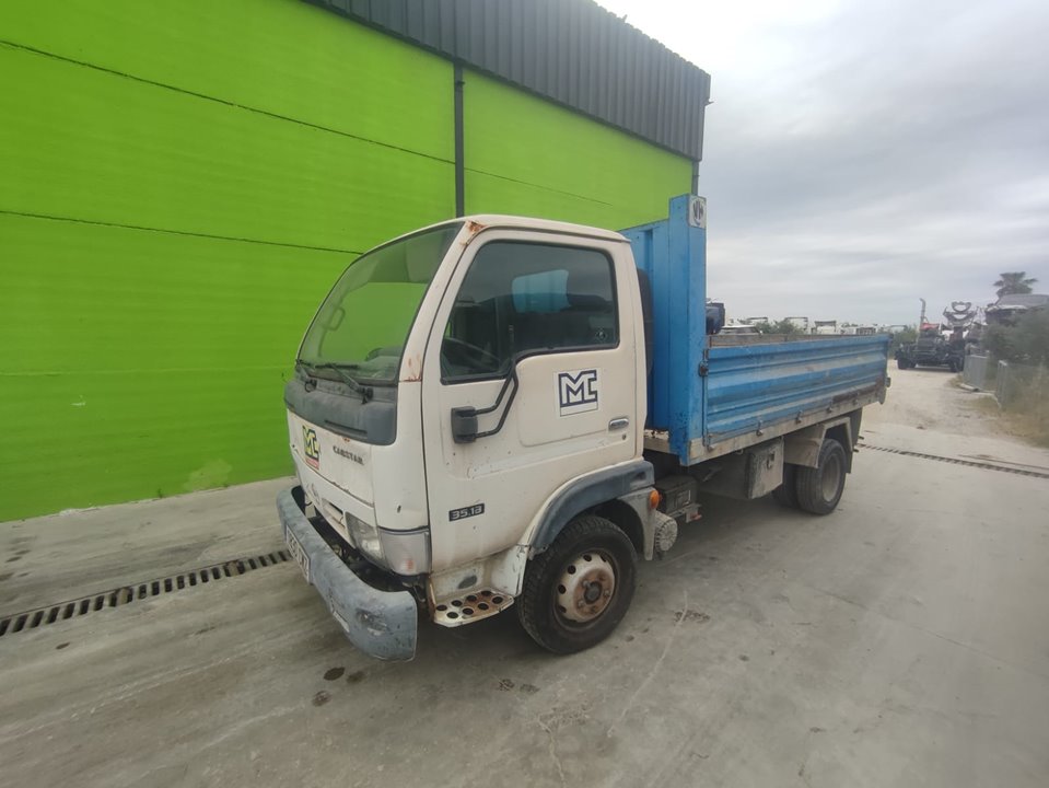 NISSAN CABSTAR 01.04 -> Cabina doble Cabina doble Motor 3,0 Ltr. - 92 kW Diesel