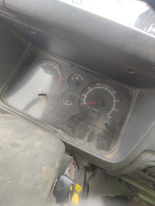 NISSAN CABSTAR 01.04 -> Cabina doble Cabina doble Motor 3,0 Ltr. - 92 kW Diesel