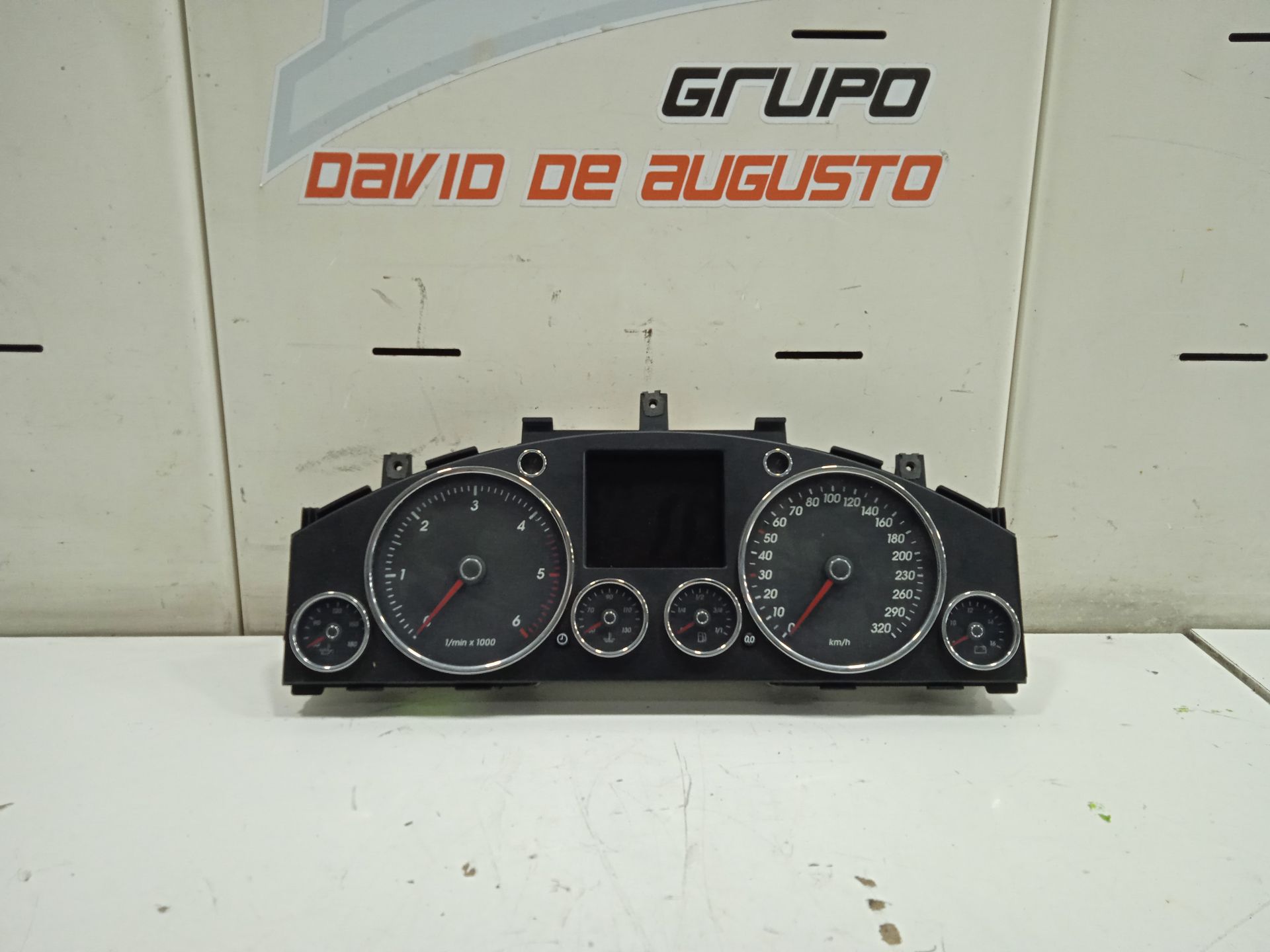 CUADRO INSTRUMENTOS VOLKSWAGEN TOUAREG (7LA) TDI V10