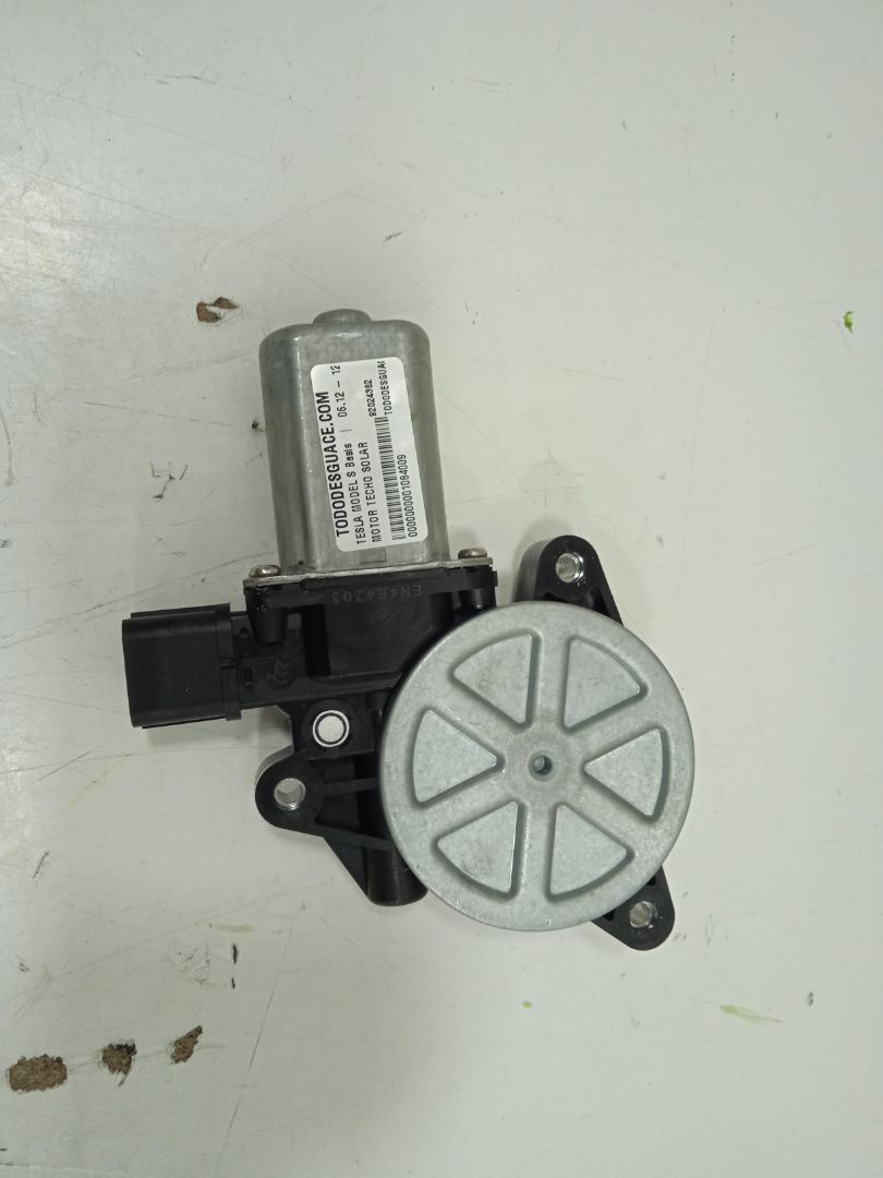 MOTOR TECHO SOLAR TESLA MODEL S Basis