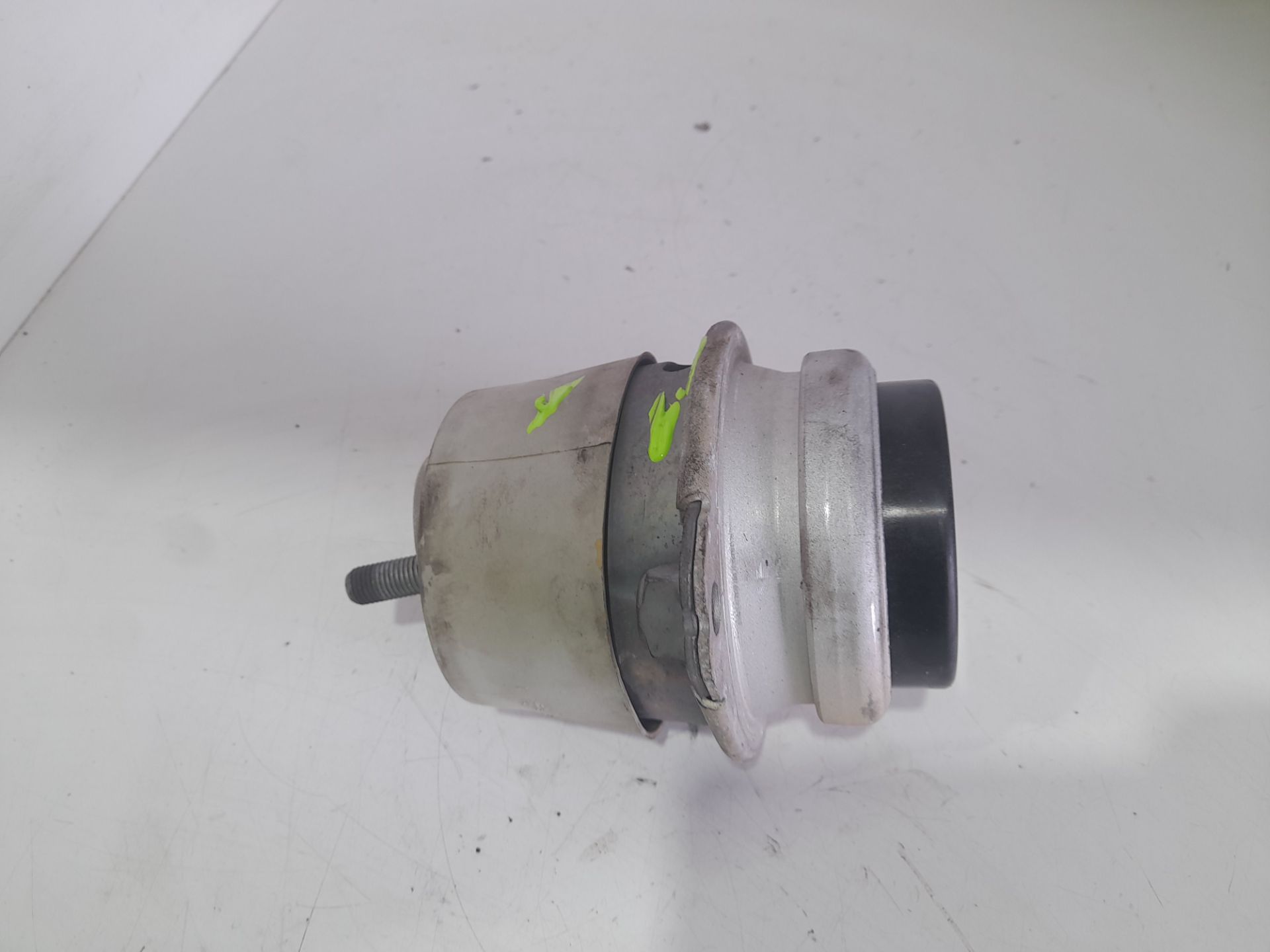 SOPORTE MOTOR IZQUIERDO PORSCHE CAYENNE (TYP 9PA) S