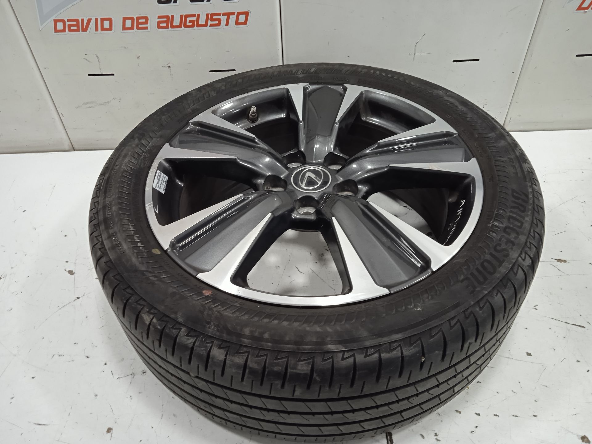 JUEGO LLANTAS CON NEUMATICOS LEXUS UX (ZA10) 250H