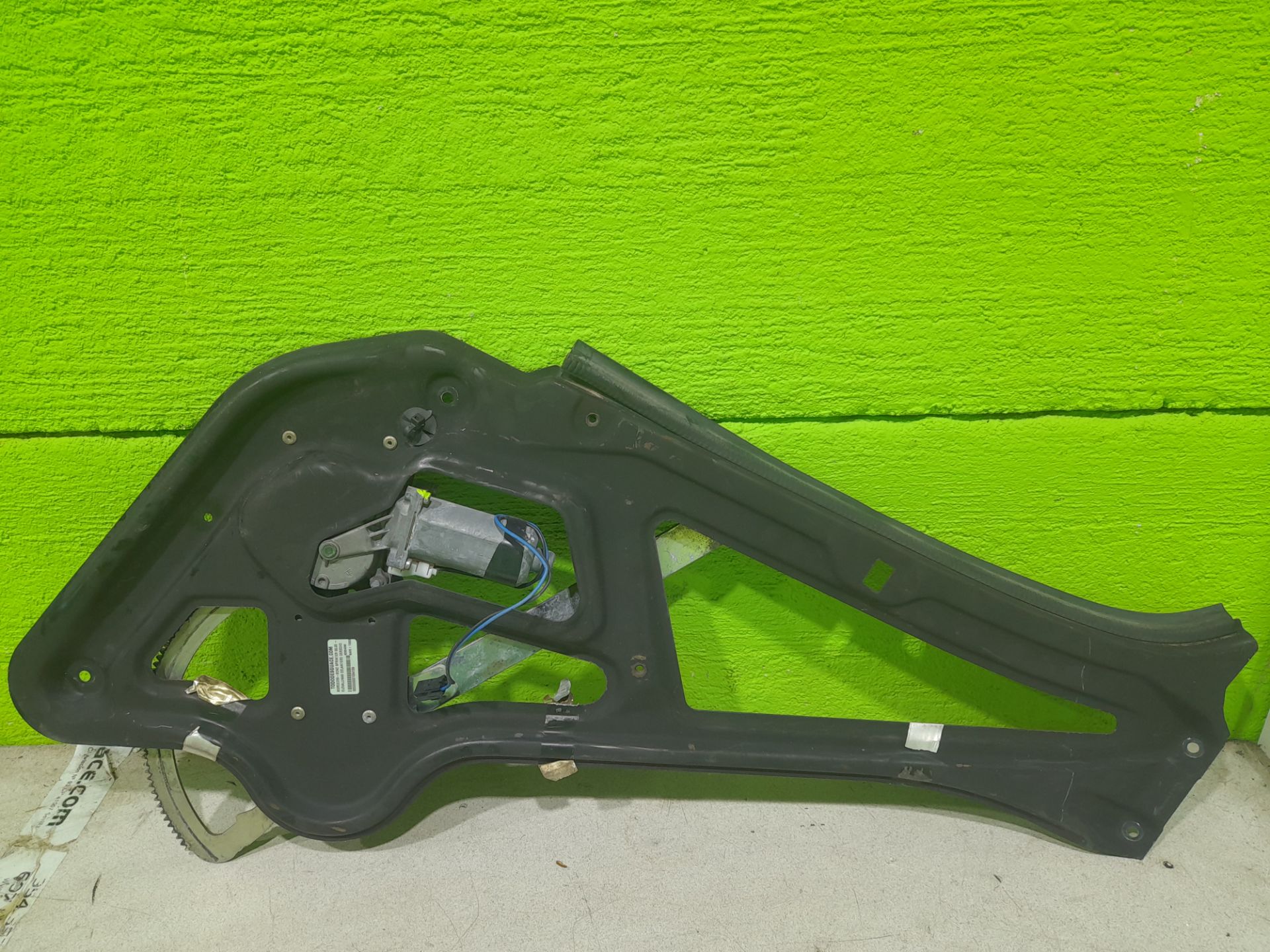 ELEVALUNAS DELANTERO DERECHO MERCEDES-BENZ SPRINTER 02.00 -> COMBI 208  CDI   (901.6/902.671-672)