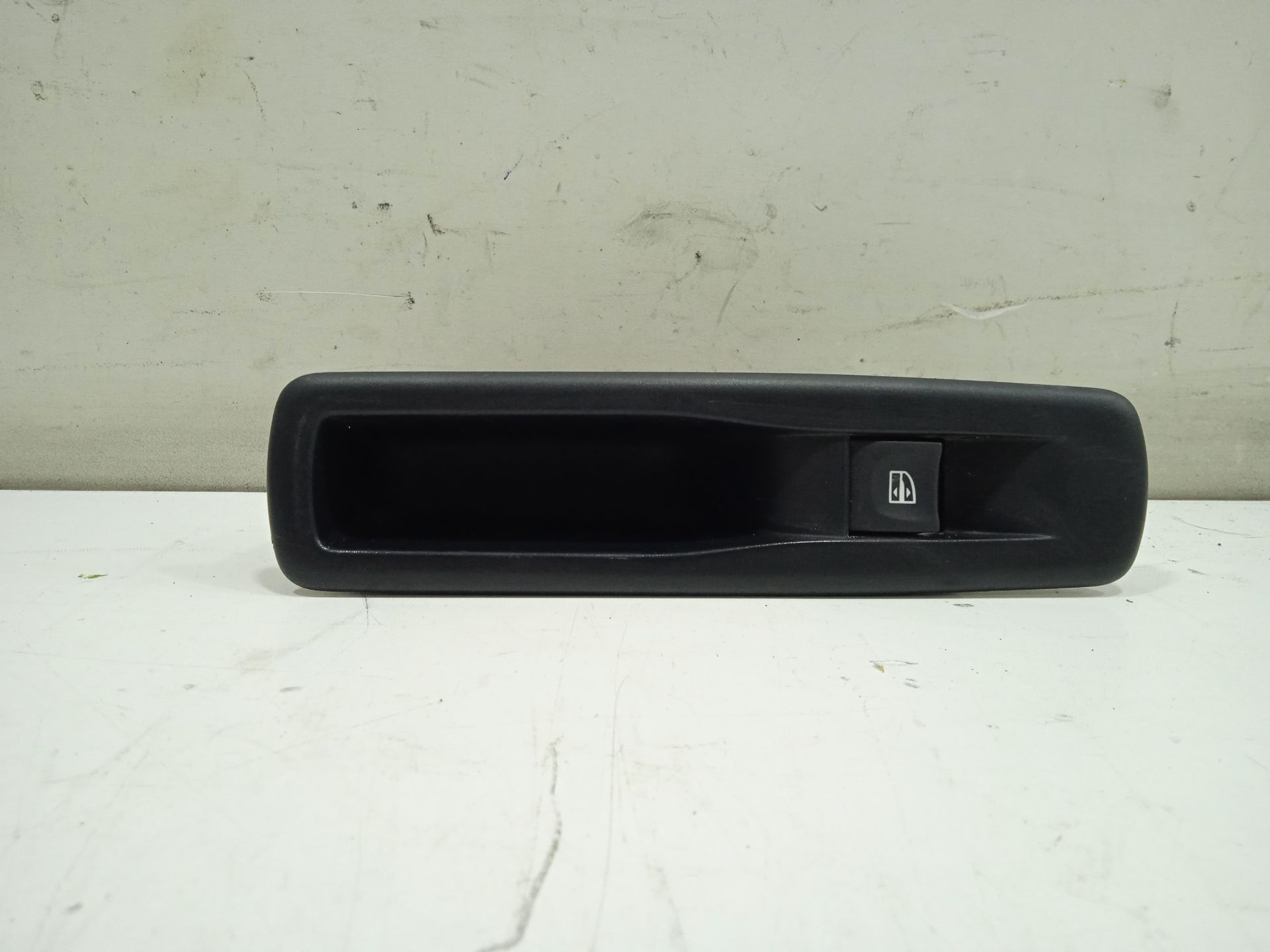 MANDO ELEVALUNAS TRASERO IZQUIERDO RENAULT MEGANE GR SCENIC JZ