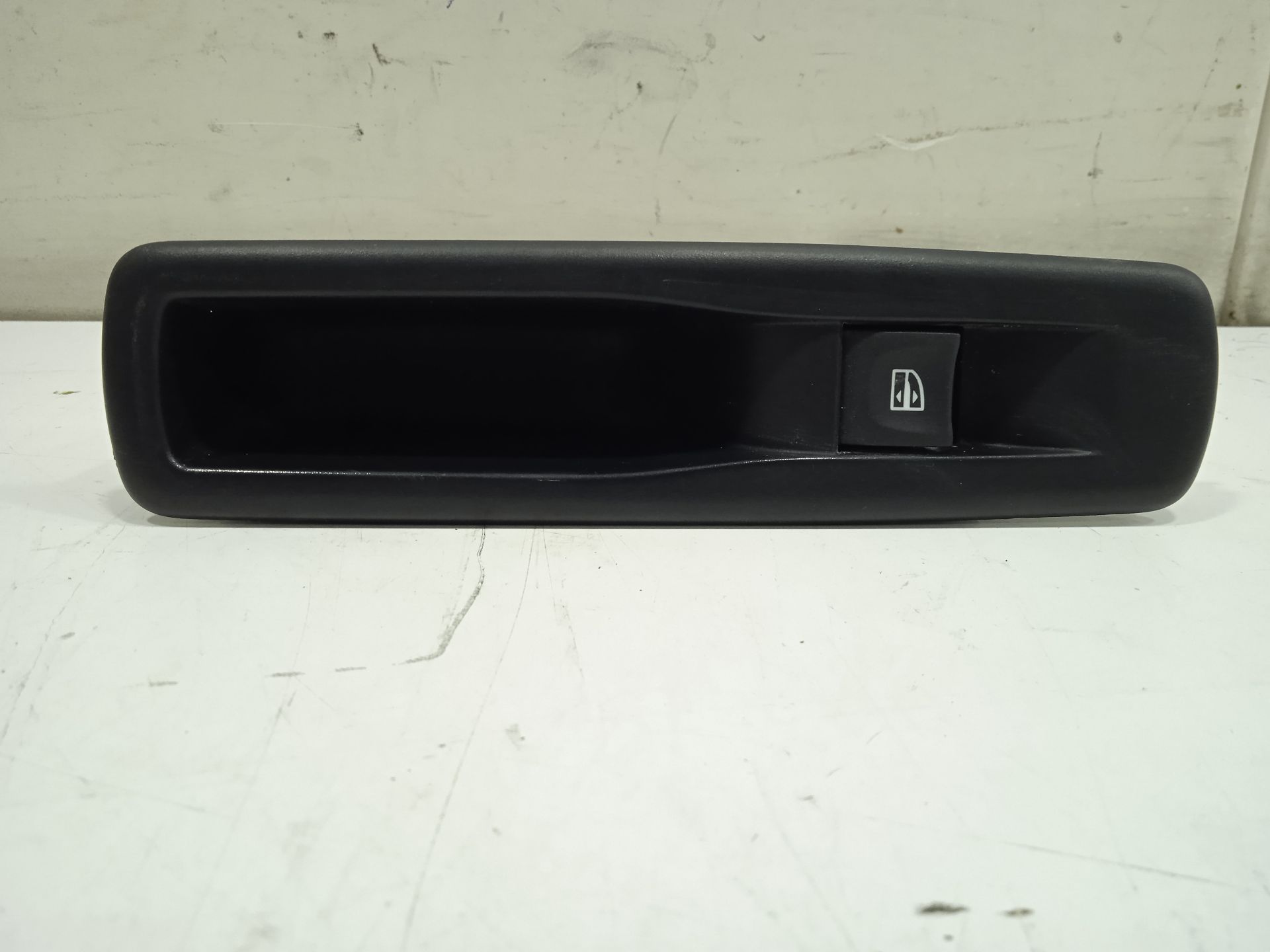 MANDO ELEVALUNAS TRASERO IZQUIERDO RENAULT MEGANE GR SCENIC JZ