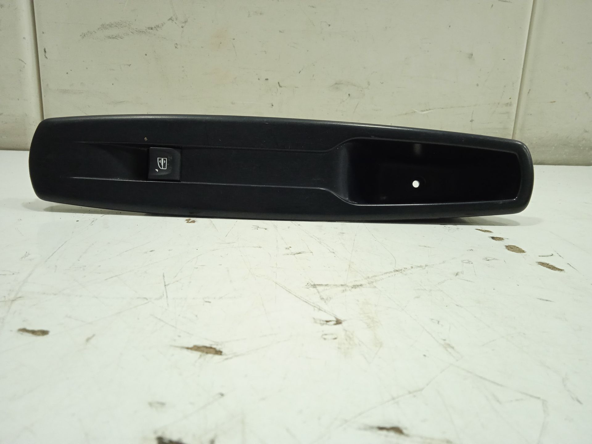 MANDO ELEVALUNAS DELANTERO DERECHO RENAULT MEGANE GR SCENIC JZ