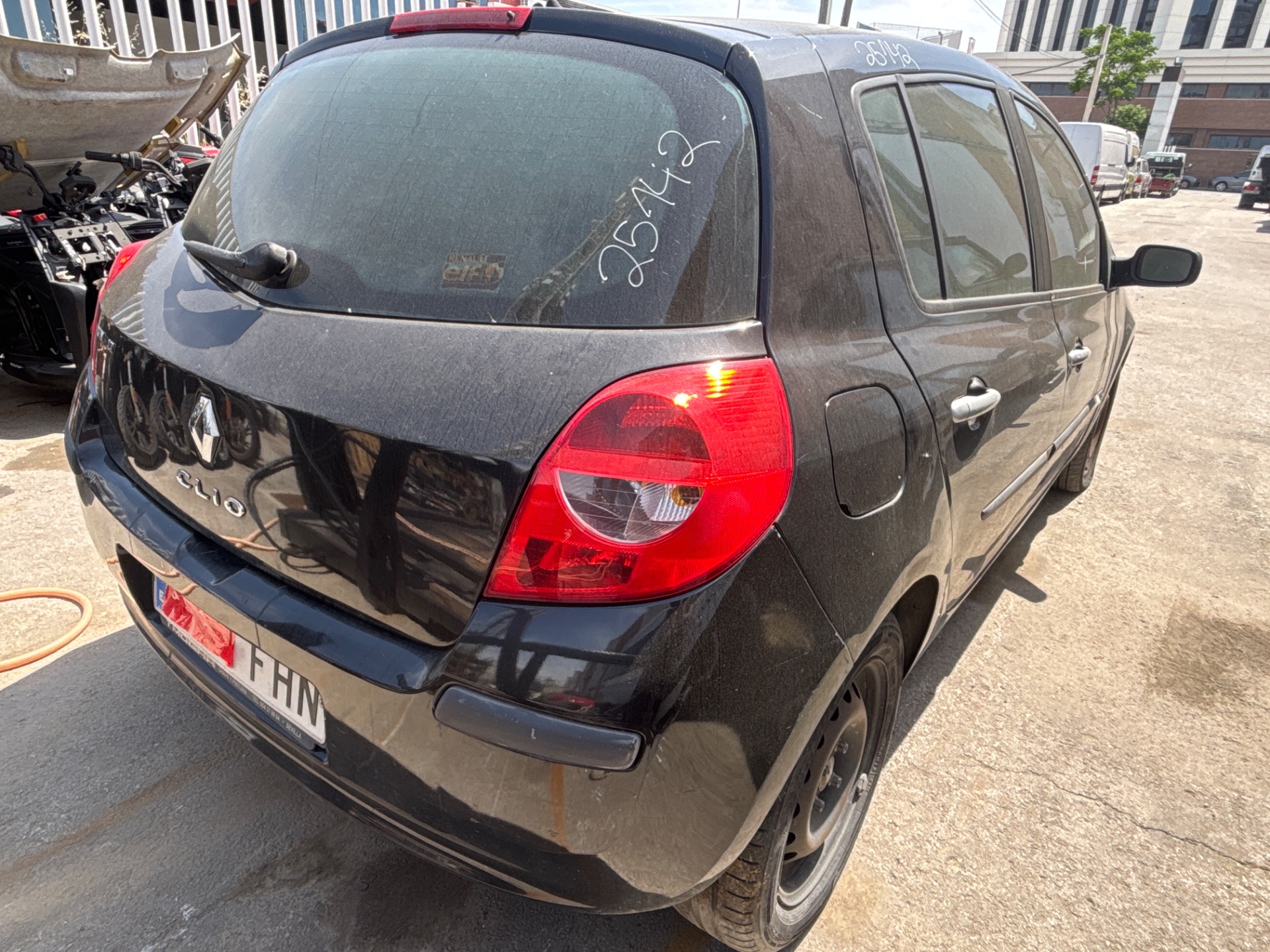 RENAULT CLIO III * K9K M7 foto 11