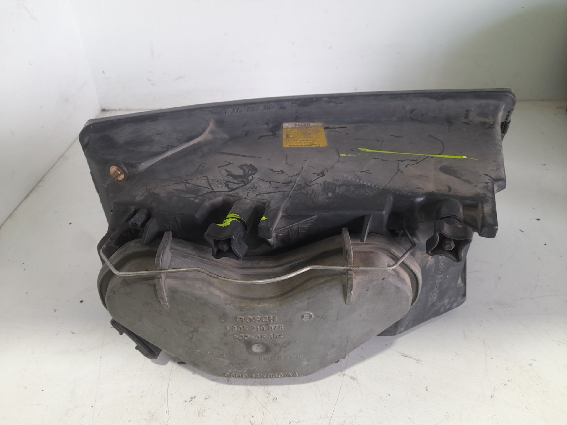 FARO IZQUIERDO IVECO DAILY CAJA ABIERTA Cabina simple  35 C...  batalla 3450   |   01.06 - ...