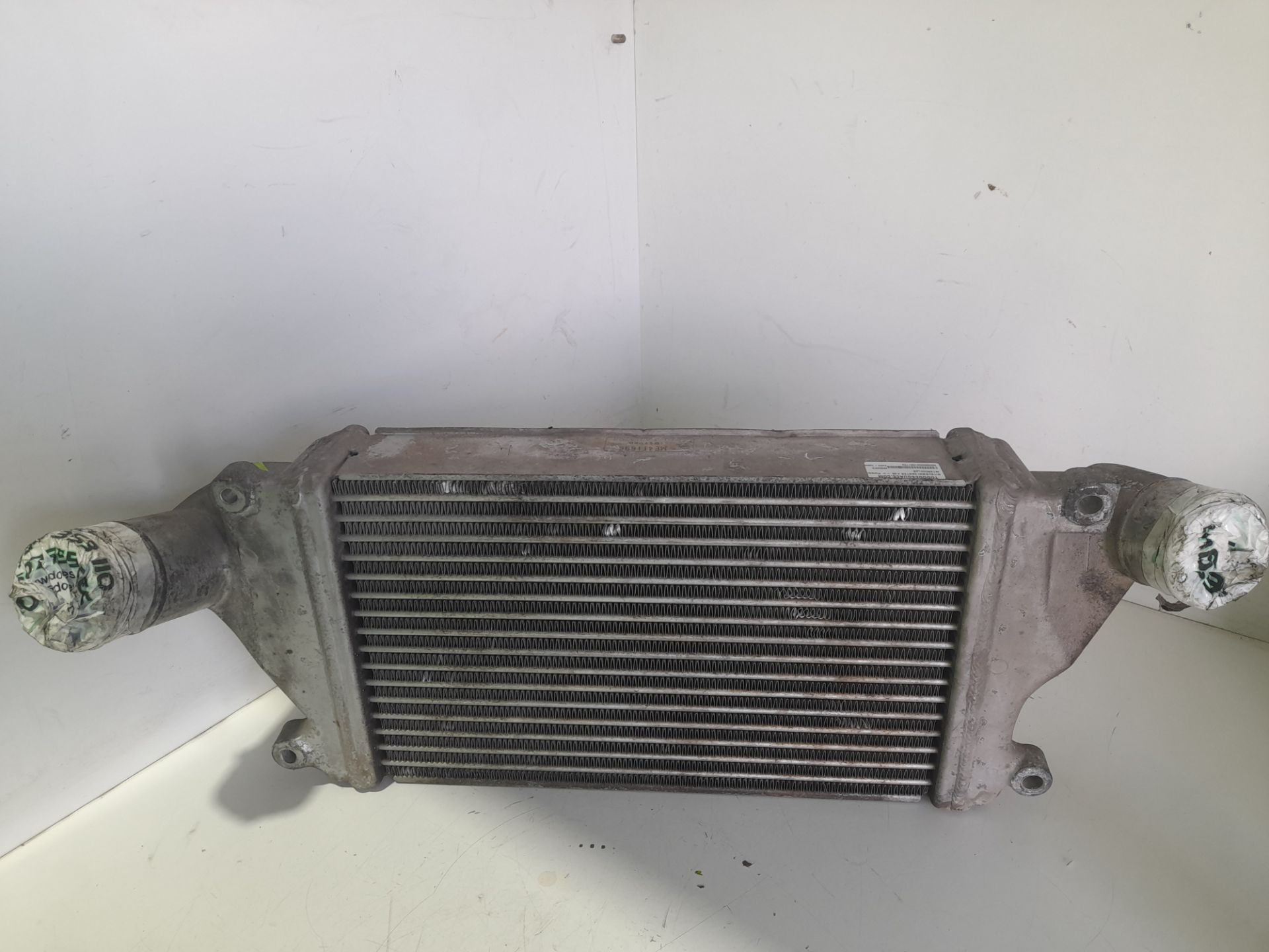 INTERCOOLER MITSUBISHI CANTER 4.05 -> Plataforma 35 Cabina doble (Comfort)