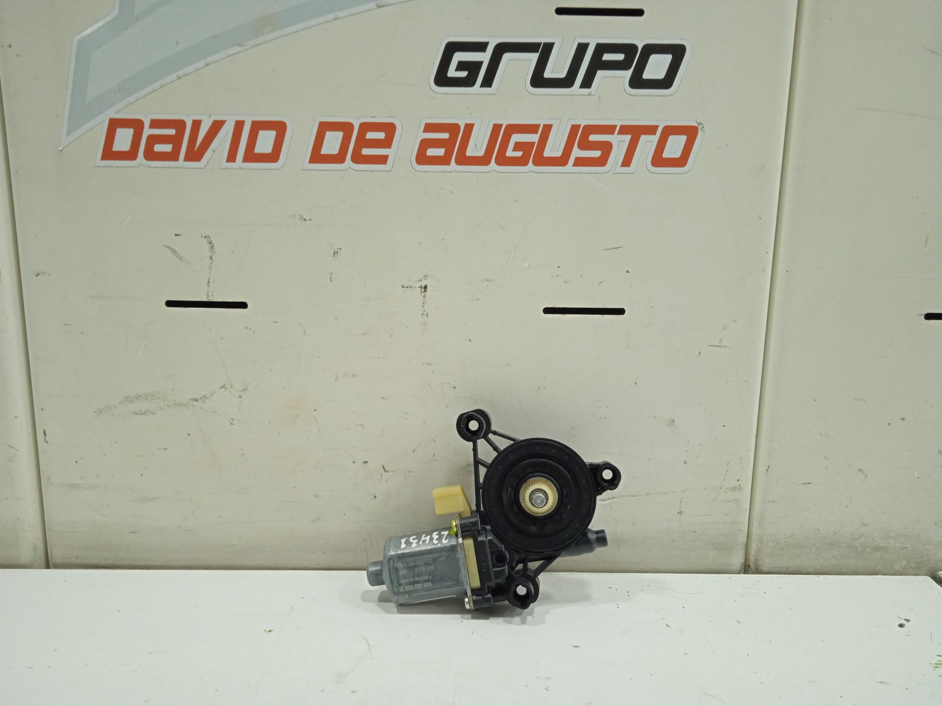 MOTOR ELEVALUNAS DELANTERO IZQUIERDO foto 3