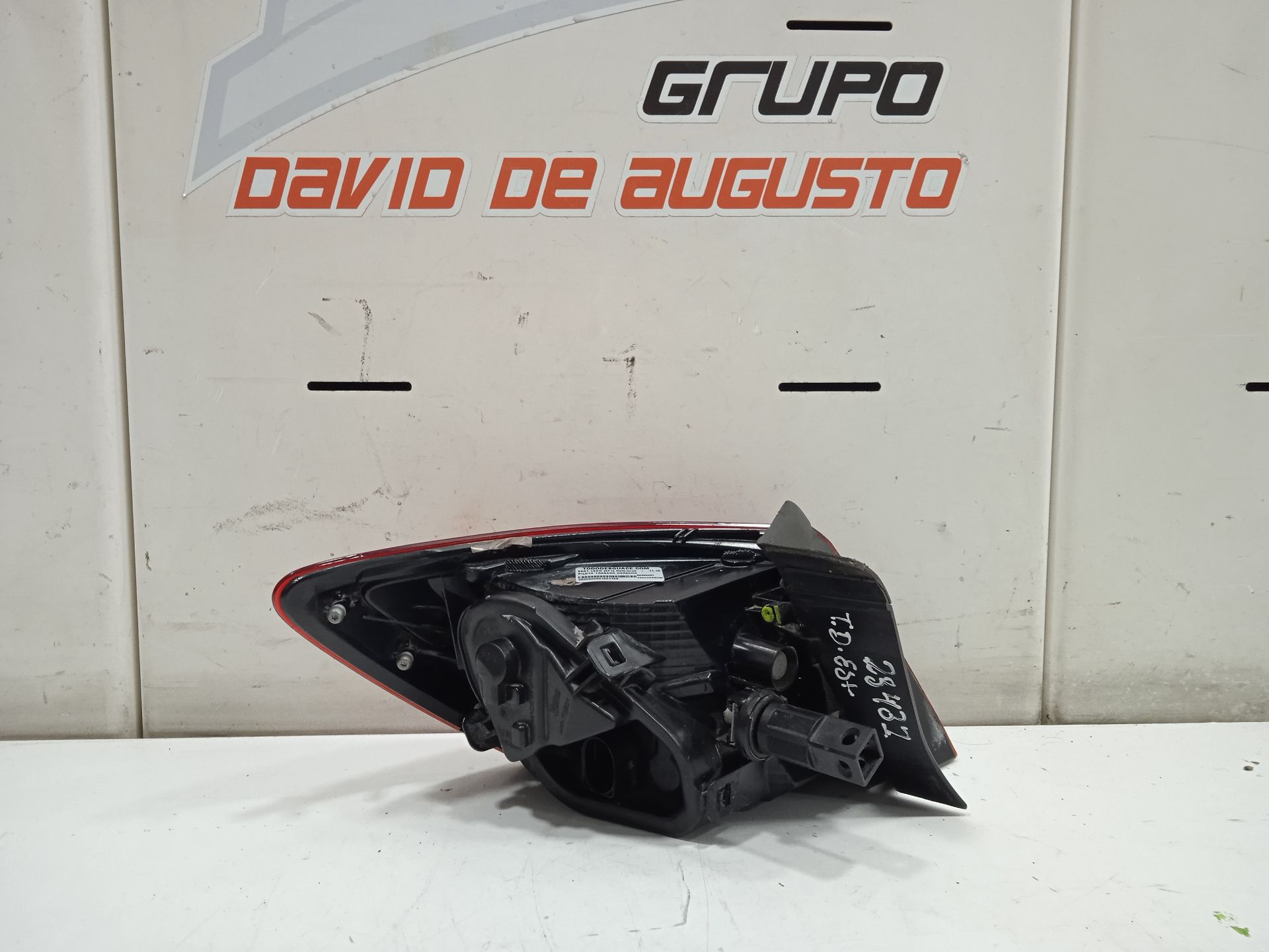 PILOTO TRASERO DERECHO SEAT LEON (5F1) Reference