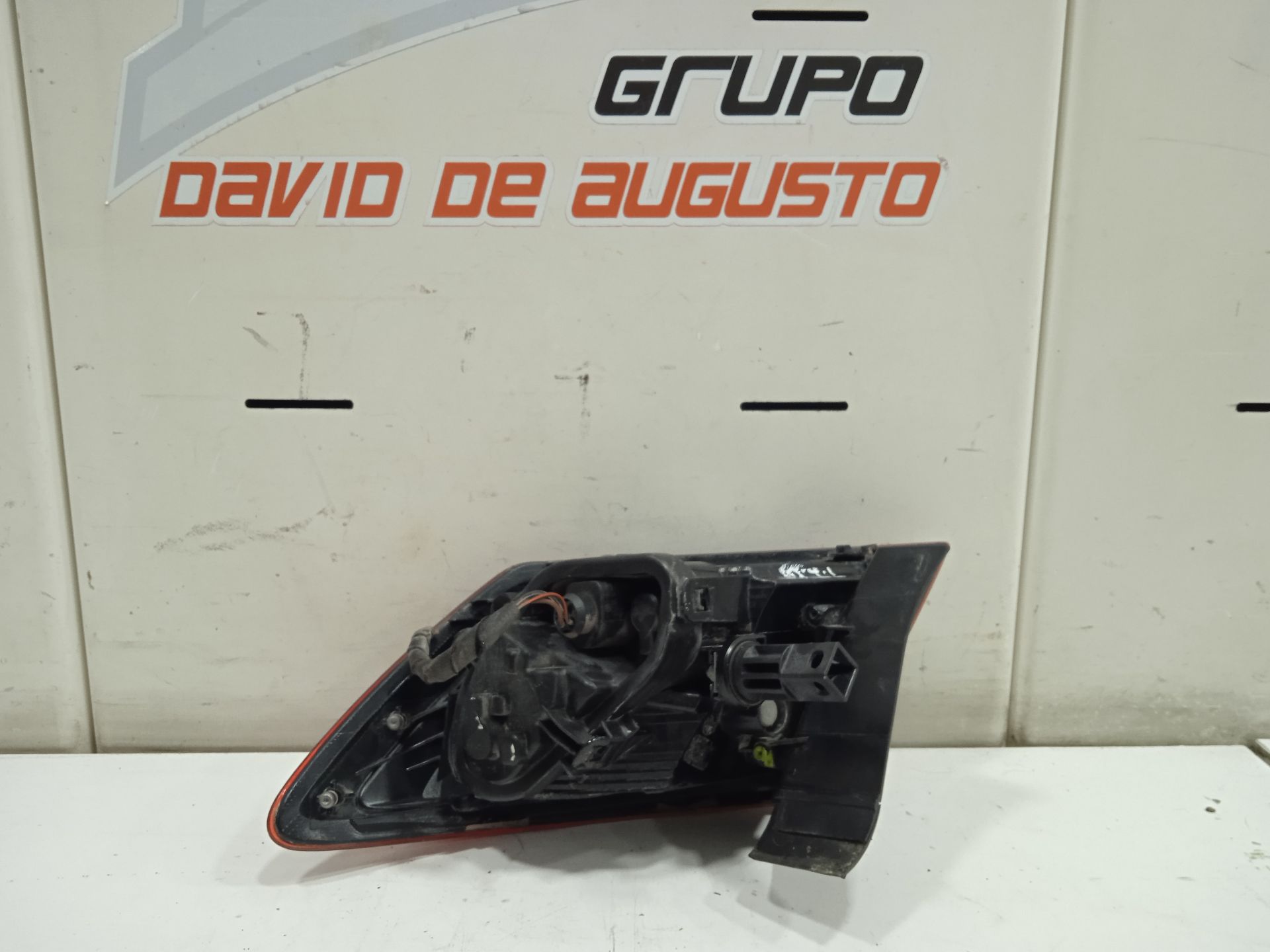 PILOTO TRASERO IZQUIERDO SEAT LEON (5F1) Reference