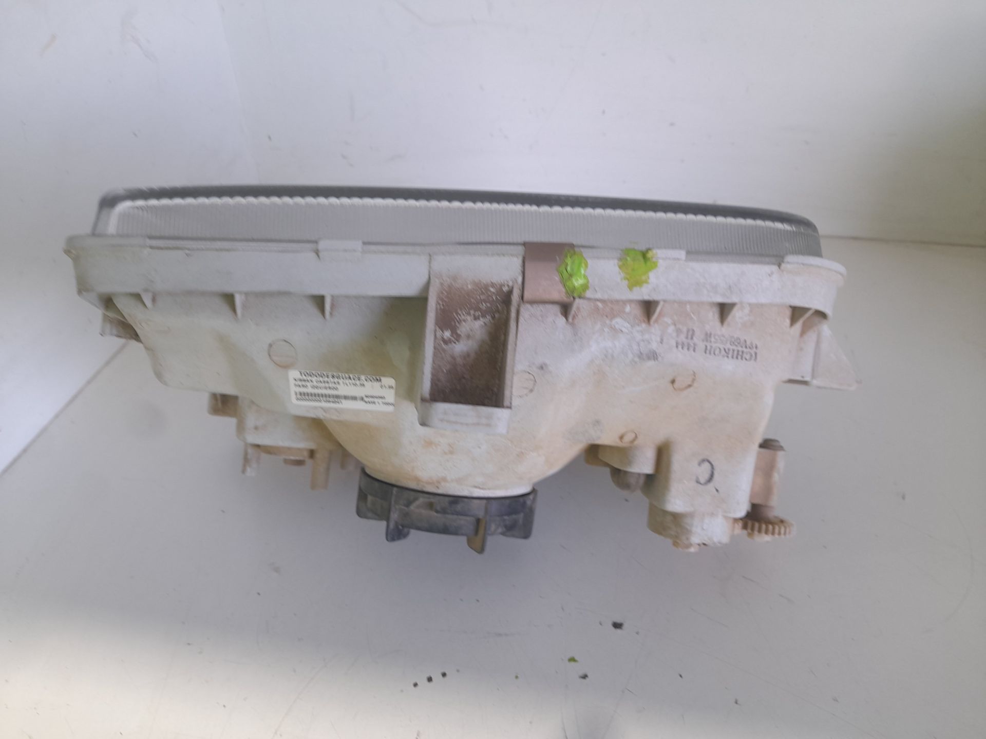FARO IZQUIERDO NISSAN CABSTAR TL110.35