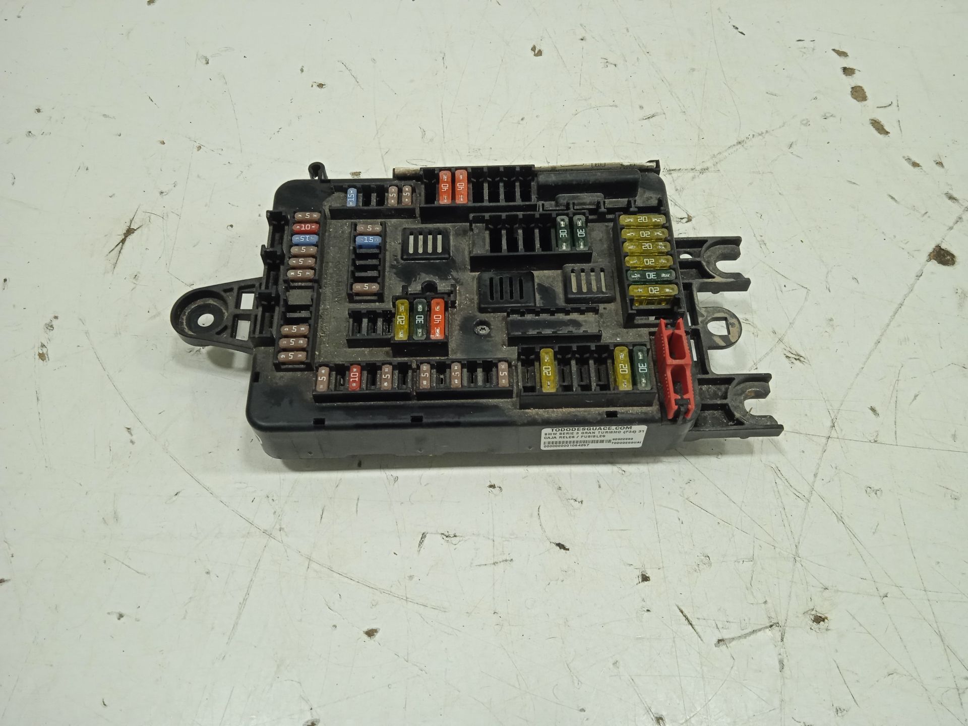 CAJA RELES / FUSIBLES BMW SERIE 3 GRAN TURISMO (F34) 318d   |   03.13 - 12.15