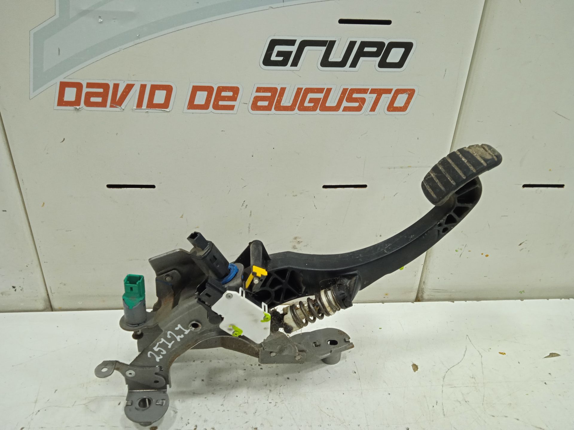 PEDAL EMBRAGUE RENAULT MEGANE GR SCENIC JZ
