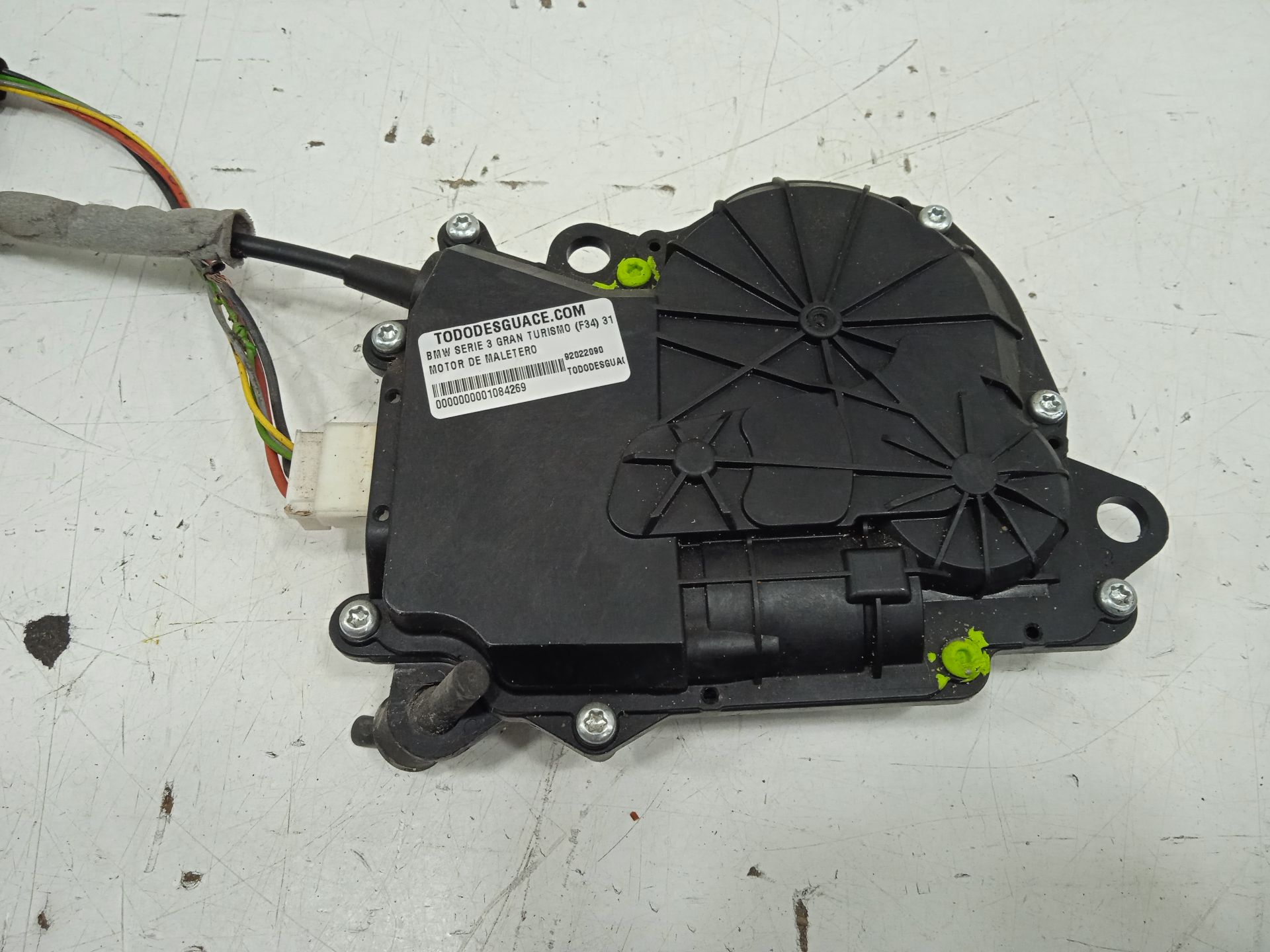 MOTOR DE MALETERO BMW SERIE 3 GRAN TURISMO (F34) 318d   |   03.13 - 12.15
