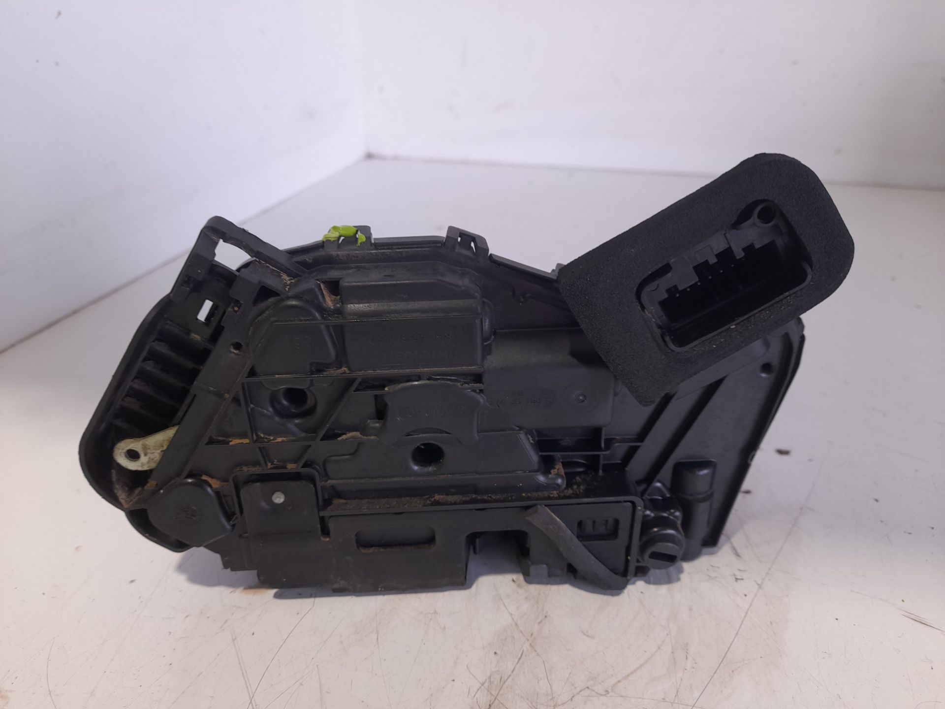 CERRADURA PUERTA TRASERA DERECHA VOLKSWAGEN GOLF VII LIM. (BQ1) Advance