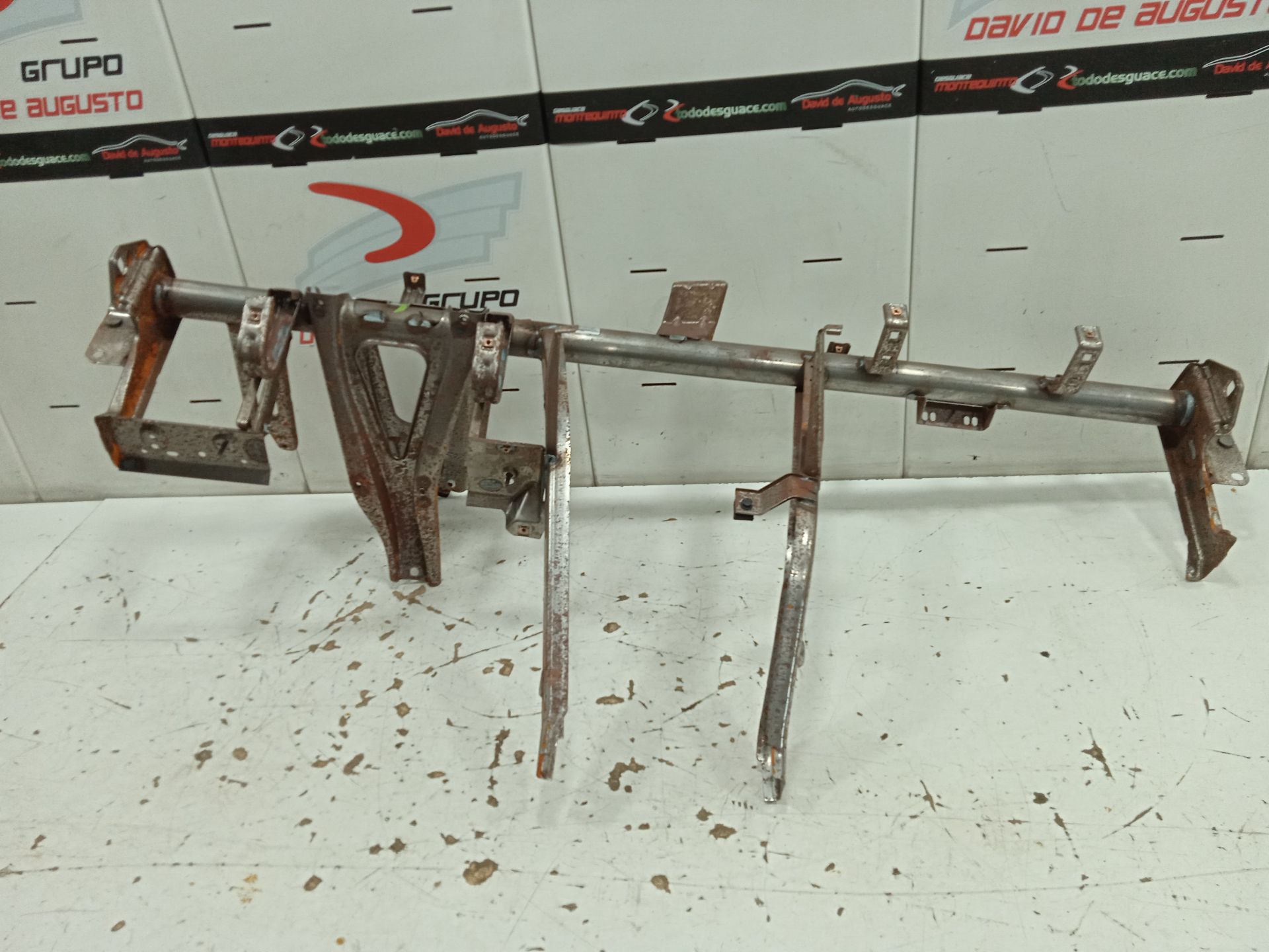 ESTRUCTURA DE SALPICADERO TESLA MODEL S Basis