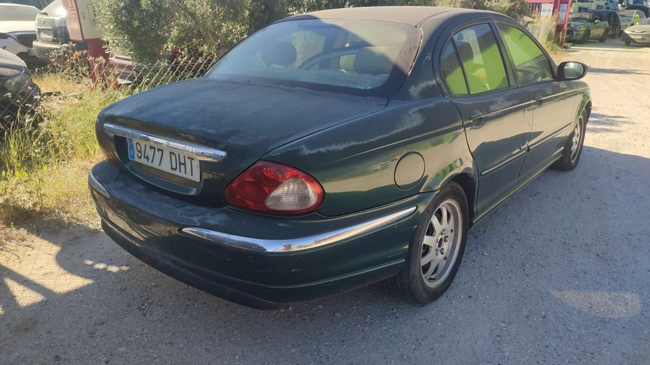 JAGUAR X-TYPE 2.0 D Classic Motor 2,0 Ltr. - 96 kW Diesel CAT foto 6