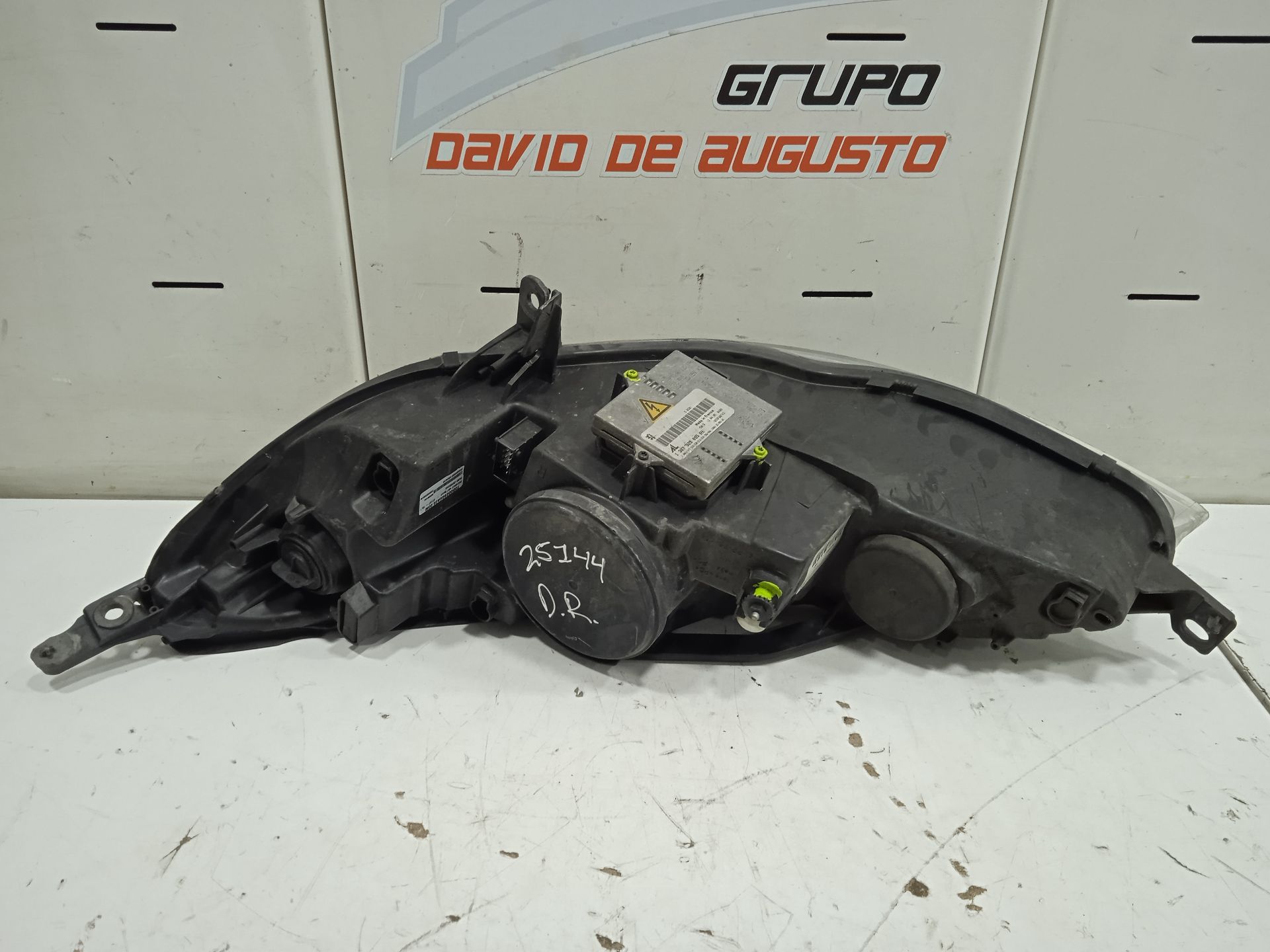 FARO DERECHO foto 3