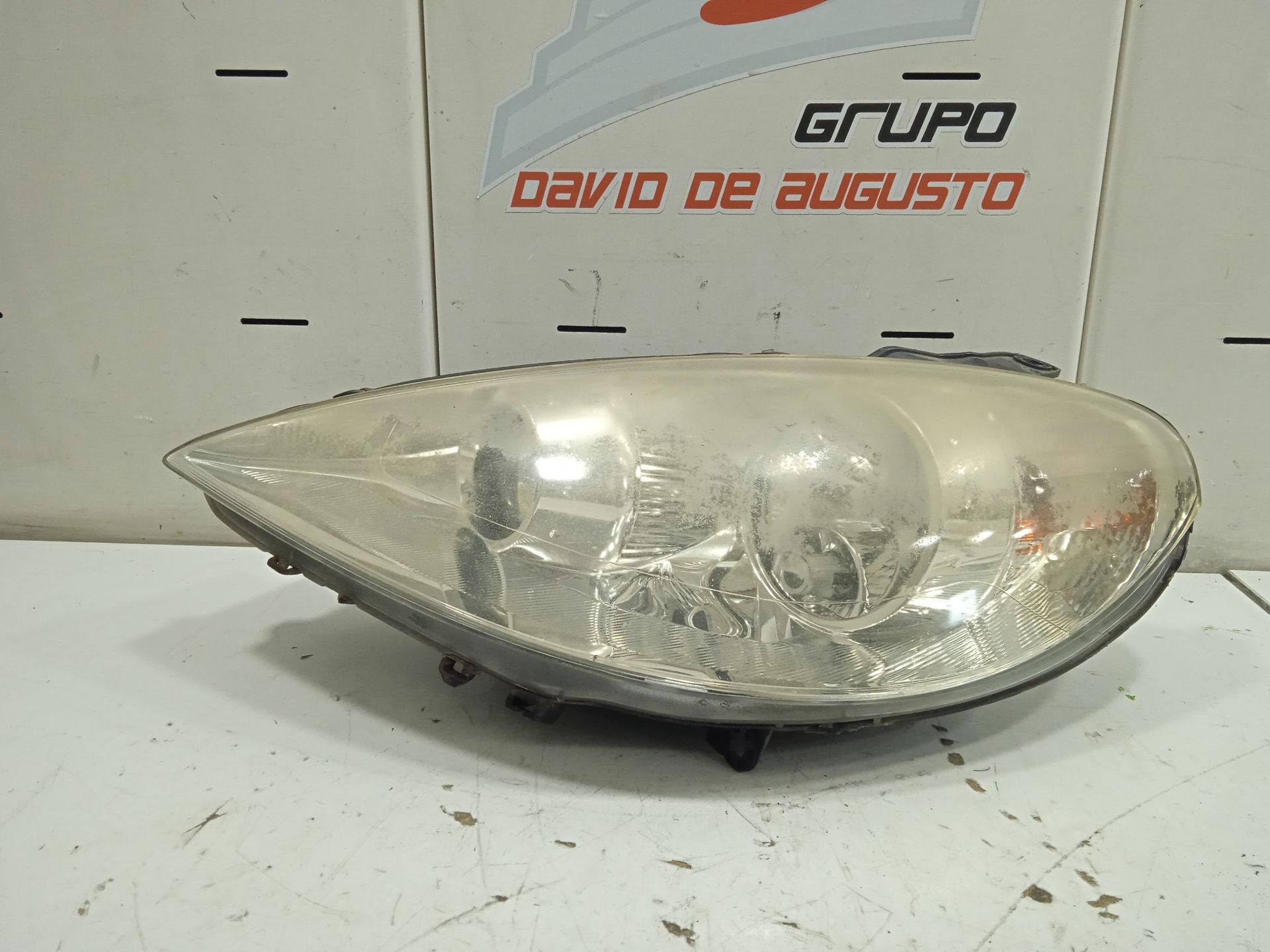 FARO IZQUIERDO foto 2