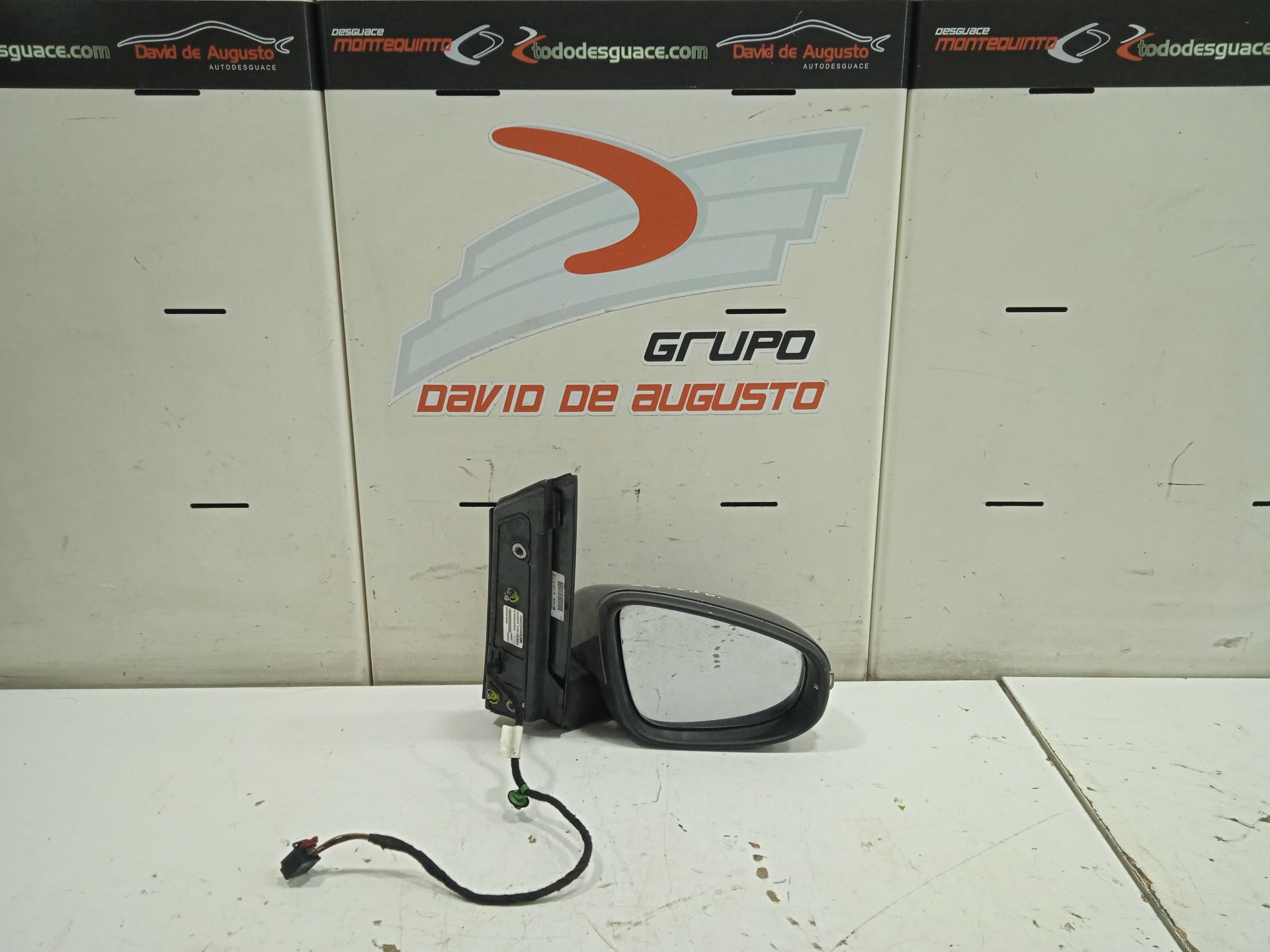 RETROVISOR DERECHO foto 4