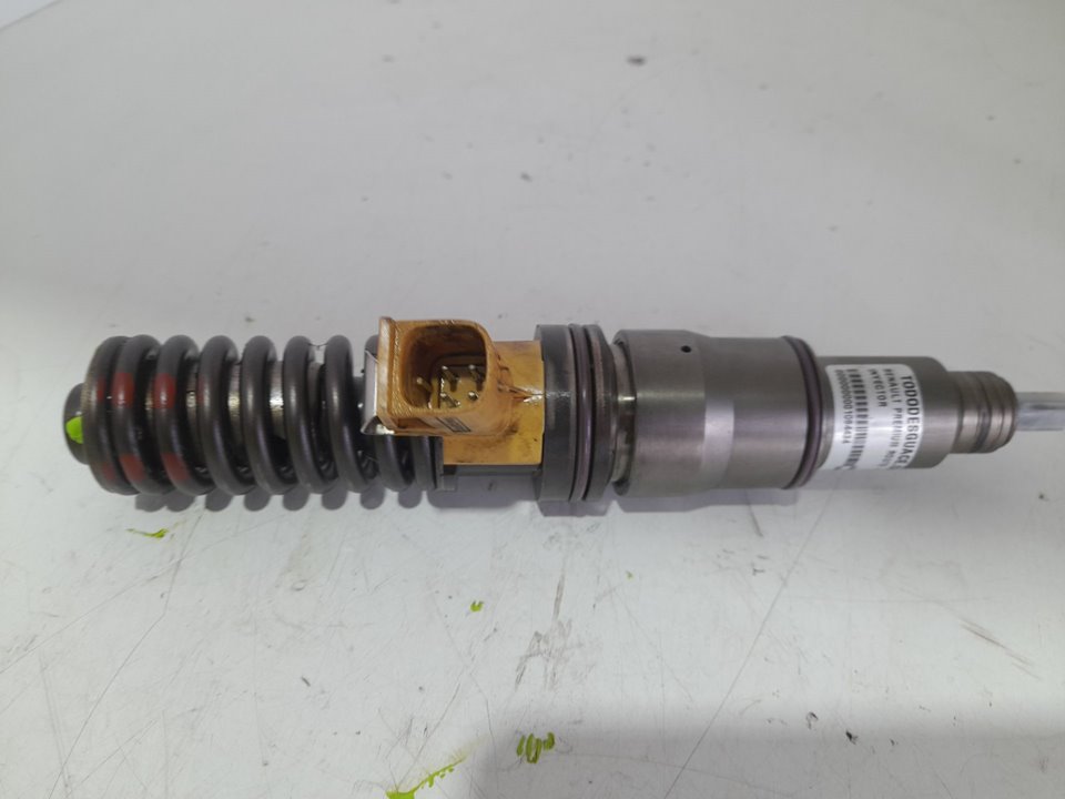 INYECTOR RENAULT PREMIUM ROUTE ->2006 Fas 4x2 Larga distancia