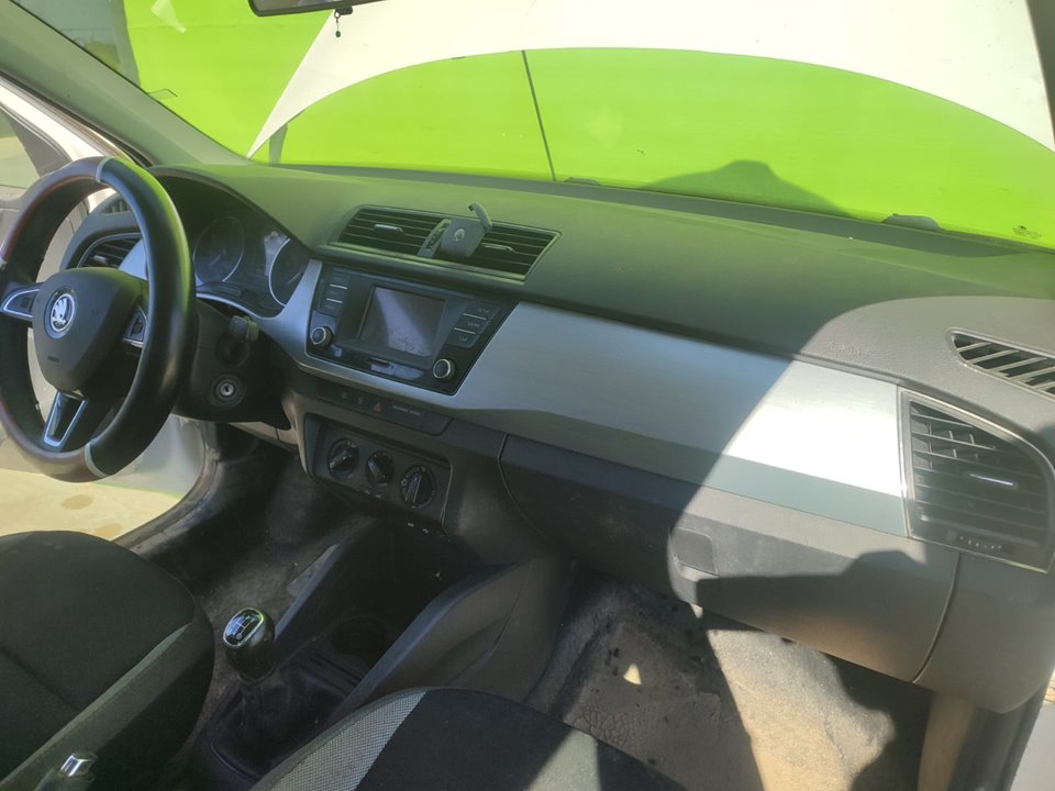 SKODA FABIA Color Concept Motor 1,0 Ltr. - 55 kW MPI
