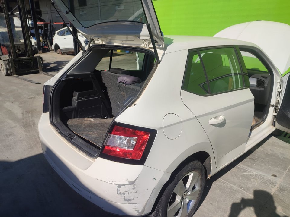 SKODA FABIA Color Concept Motor 1,0 Ltr. - 55 kW MPI