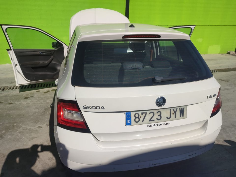 SKODA FABIA Color Concept Motor 1,0 Ltr. - 55 kW MPI