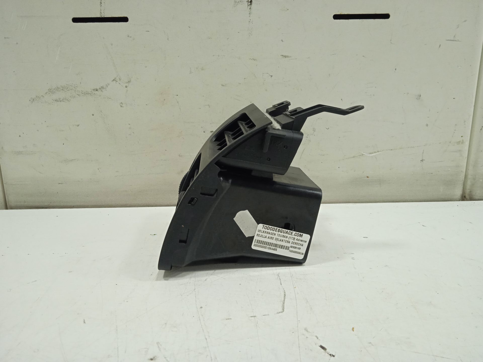 REJILLA AIRE DELANTERA DERECHA VOLKSWAGEN TOURAN (1T2) Advance