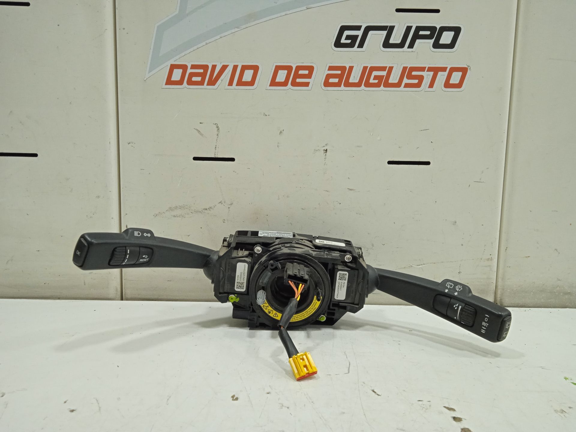 ANILLO AIRBAG Y MANDO MULTIFUNCION VOLVO XC60 Momentum AWD