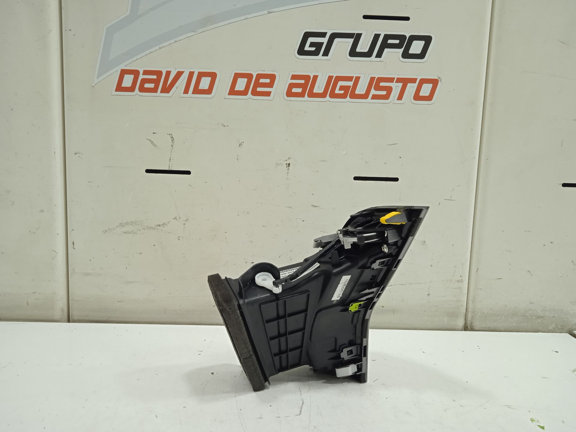 AIREADOR CENTRAL DERECHO HYUNDAI SANTA FE (DM) Style 4WD