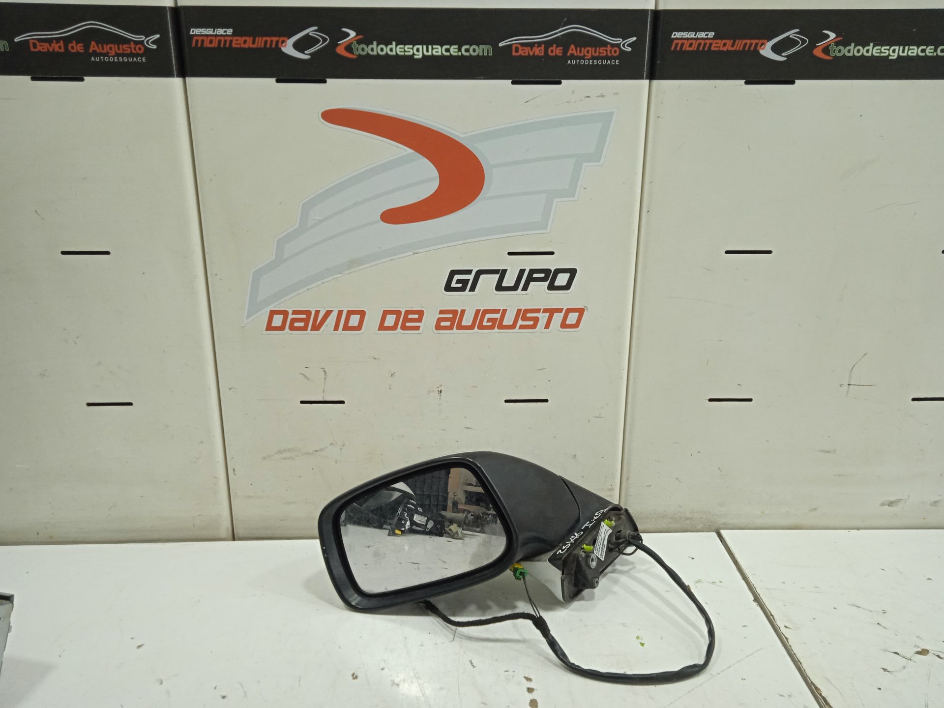 RETROVISOR IZQUIERDO foto 2