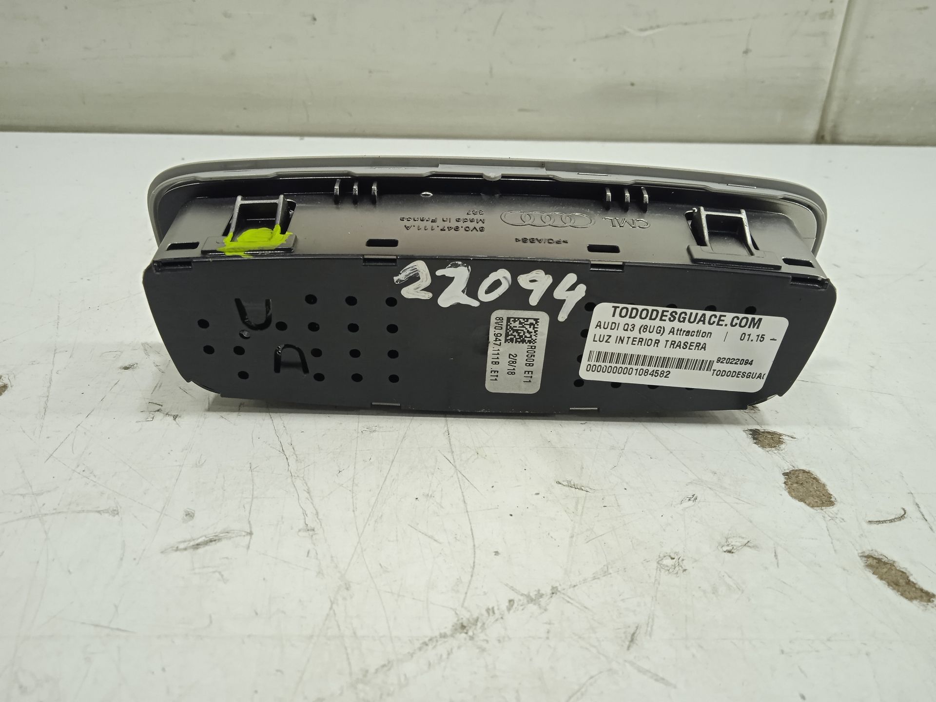 LUZ INTERIOR TRASERA AUDI Q3 (8UG) Attraction   |   01.15 - 12.18