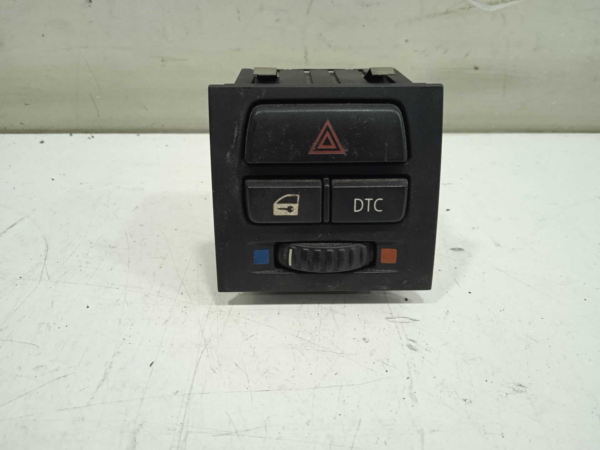 INTERRUPTOR WARNING BMW SERIE 3 BERLINA (E90) 320d
