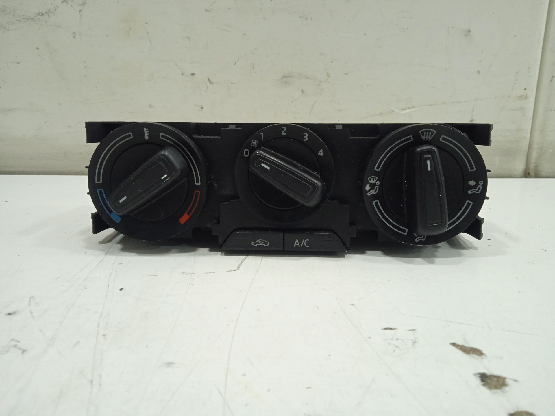 MANDO CALEFACCION / AIRE ACONDICIONADO SKODA FABIA Color Concept