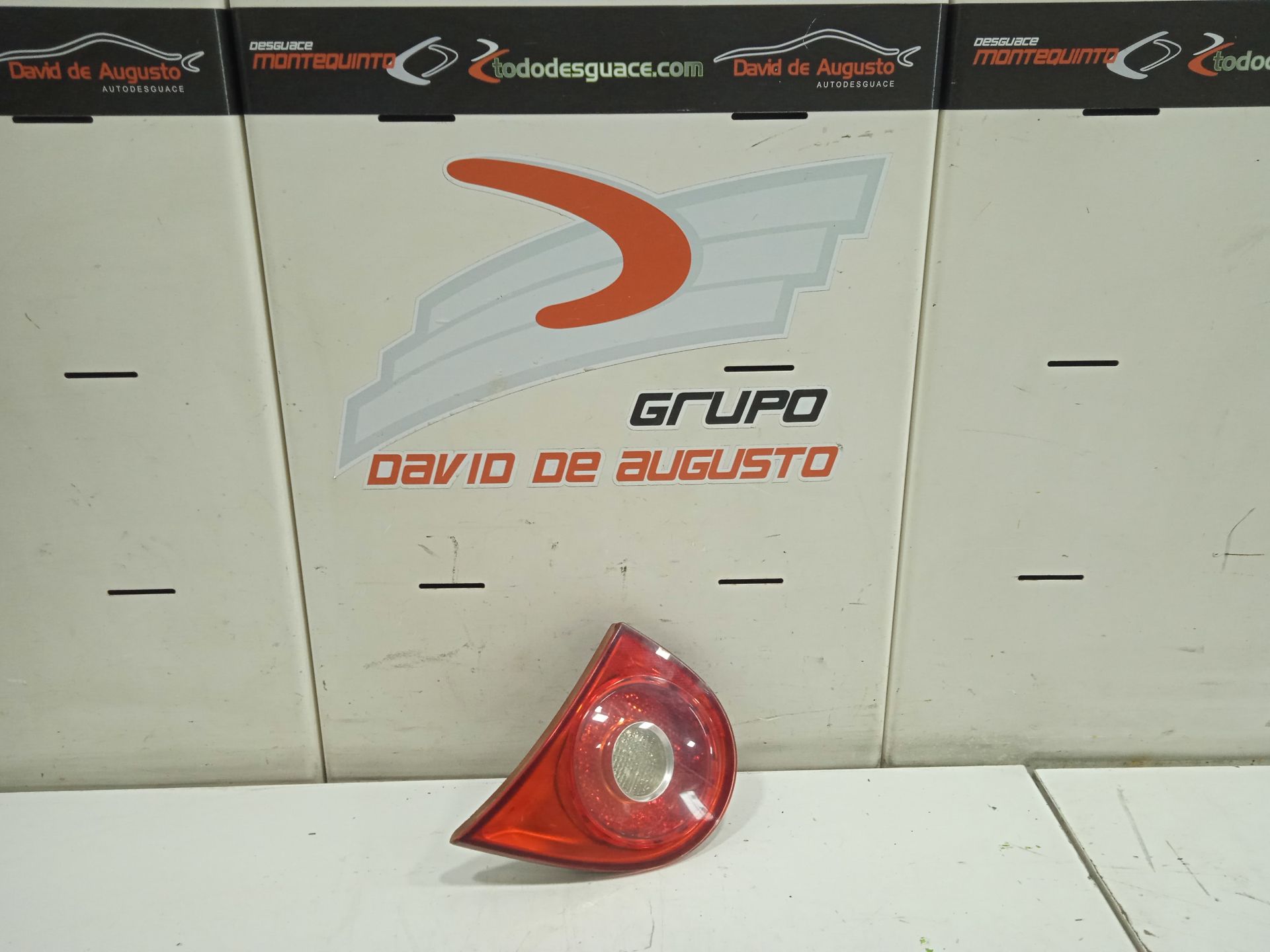 PILOTO INTERIOR TRASERO DERECHO VOLKSWAGEN GOLF V BERLINA (1K1) *