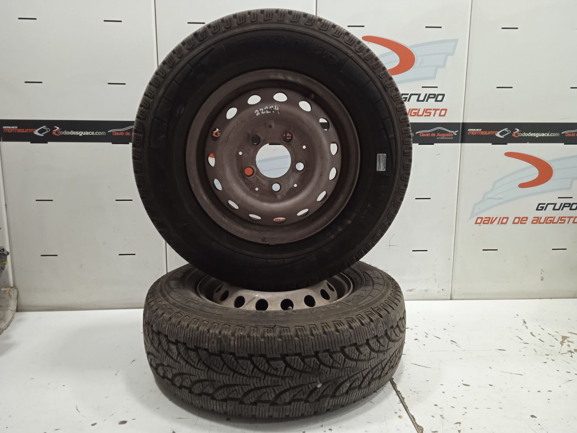 PAREJA NEUMATICO MERCEDES-BENZ SPRINTER    02.00 ->   COMBI *   |   ...